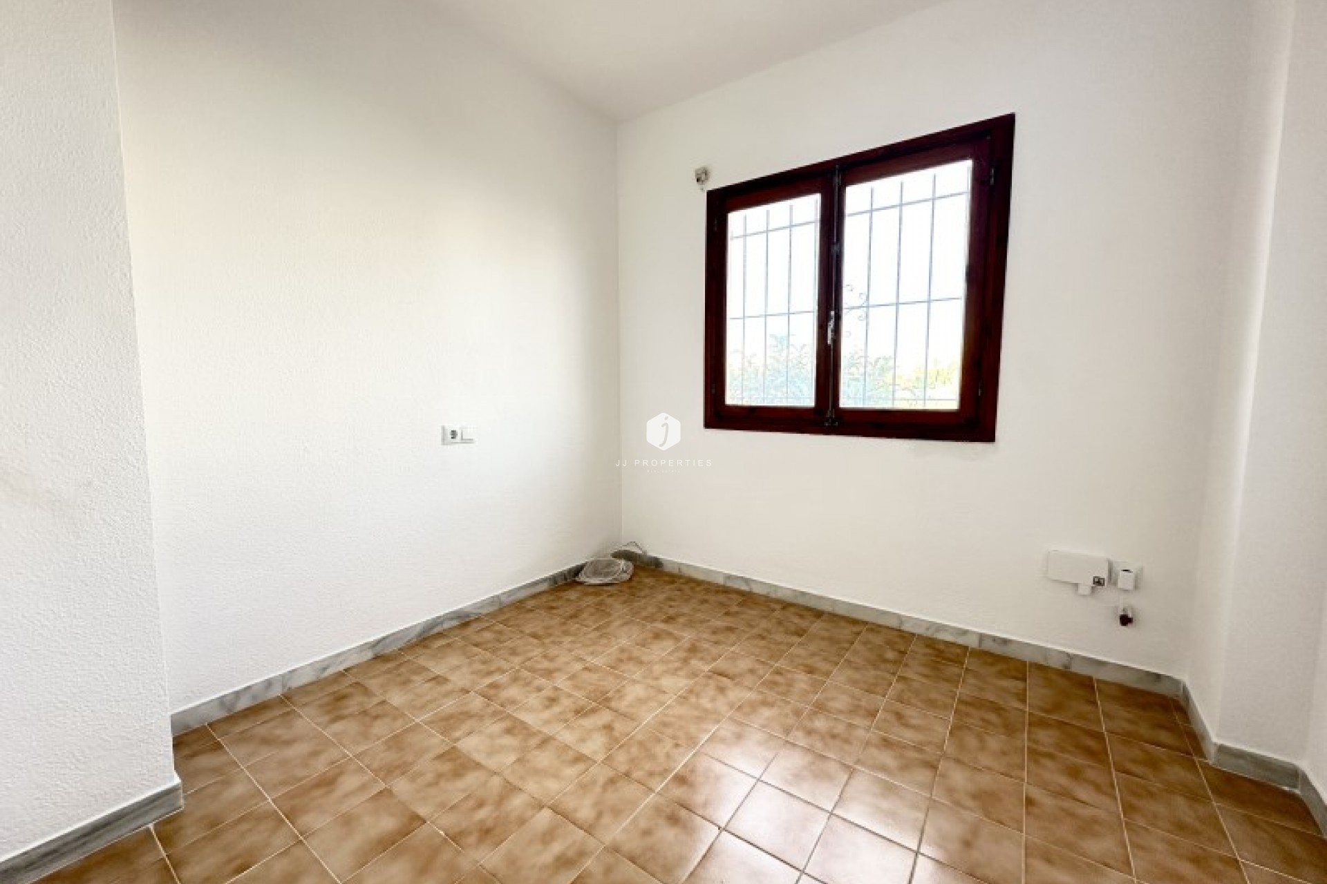 Resale - Chalet -
Torrevieja - Costa Blanca