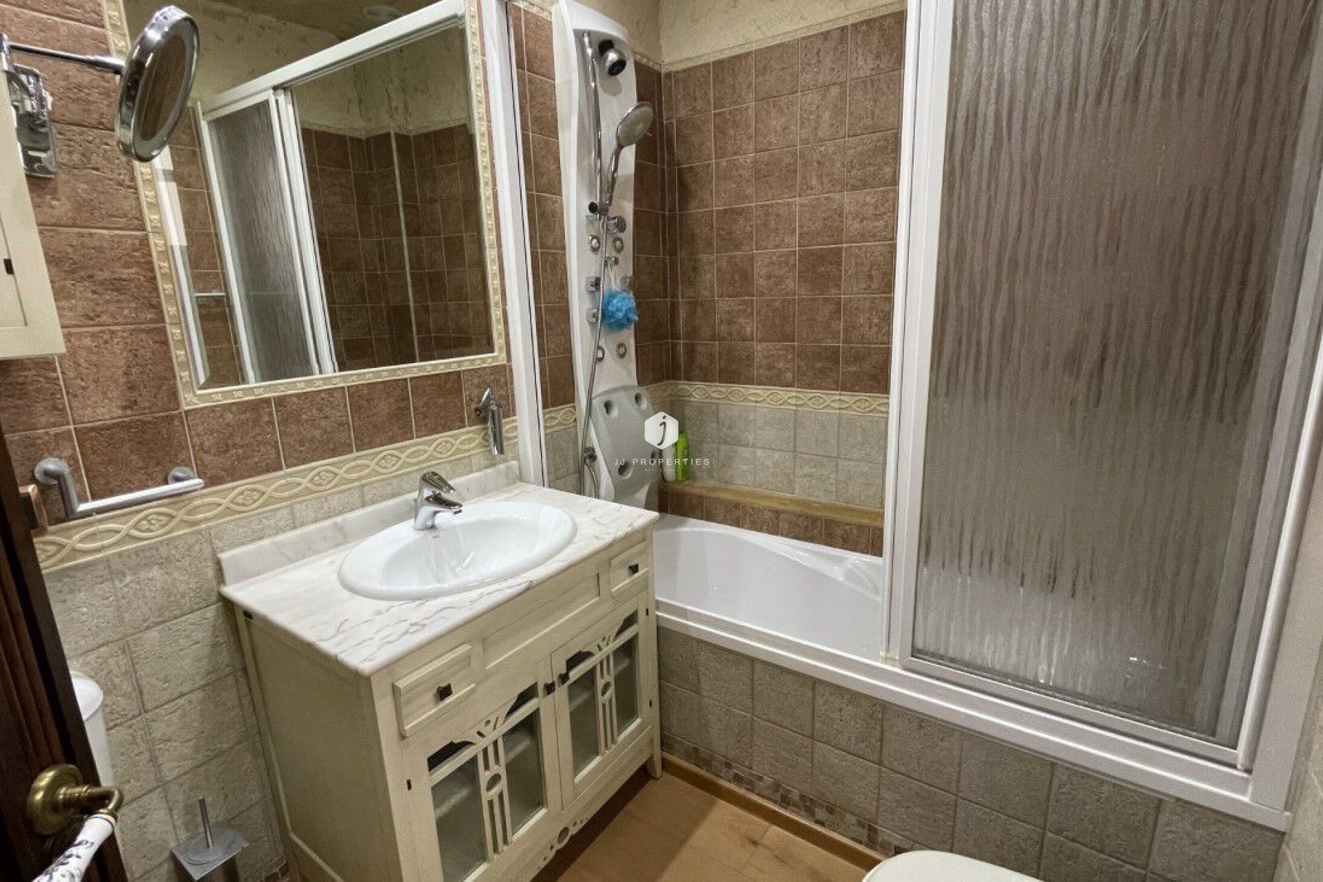 Resale - Chalet -
Torrevieja - Costa Blanca