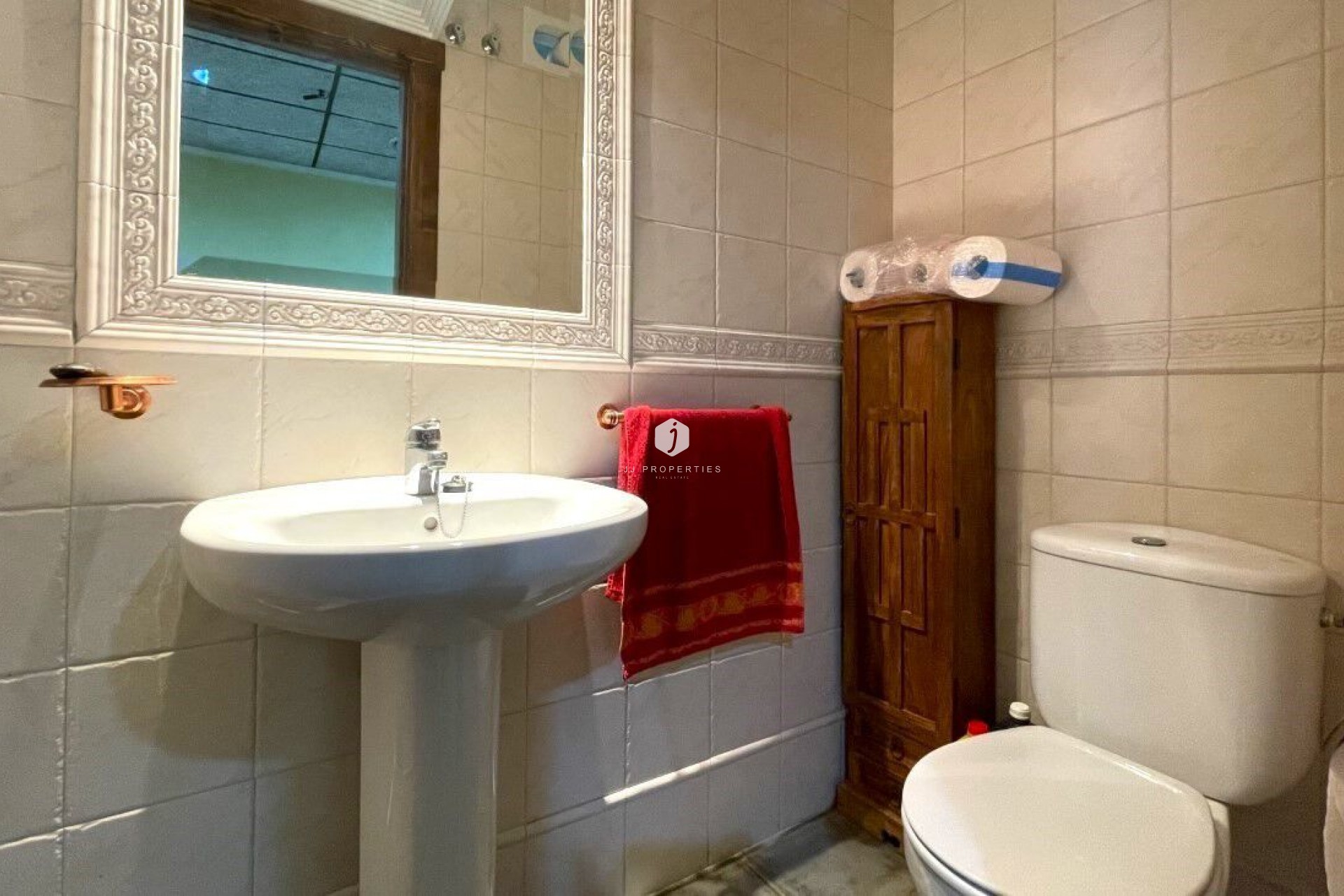 Resale - Chalet -
Torrevieja - Costa Blanca