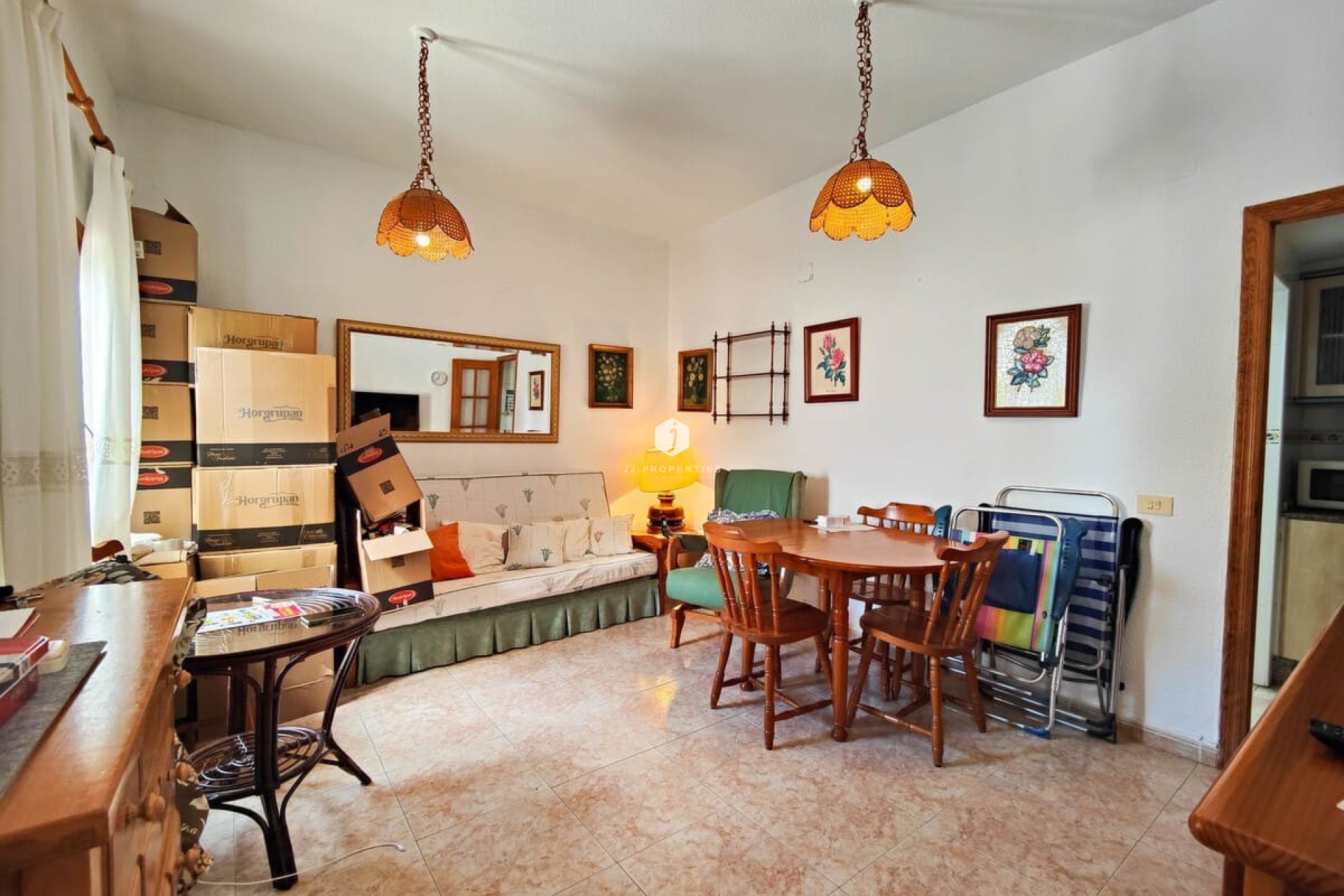 Resale - Chalet -
Torrevieja - Costa Blanca