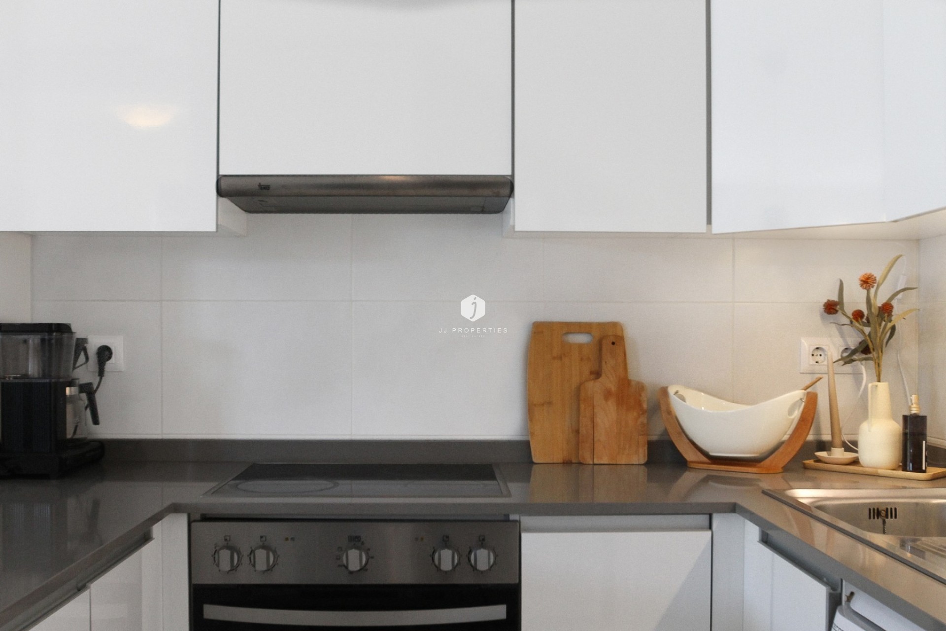 Resale - Chalet -
Torrevieja - Costa Blanca