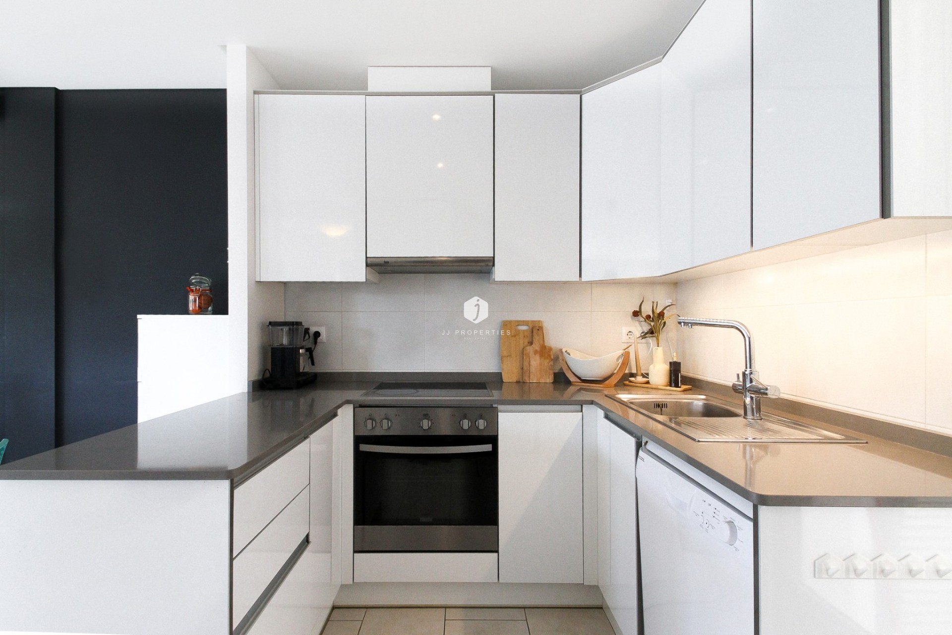 Resale - Chalet -
Torrevieja - Costa Blanca