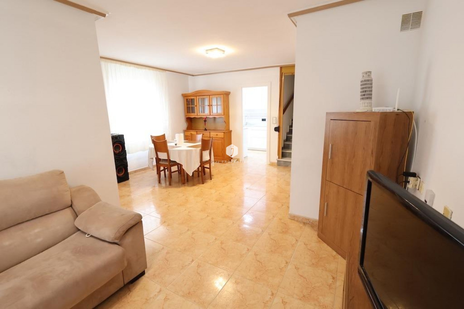 Resale - Chalet -
Torrevieja - Costa Blanca
