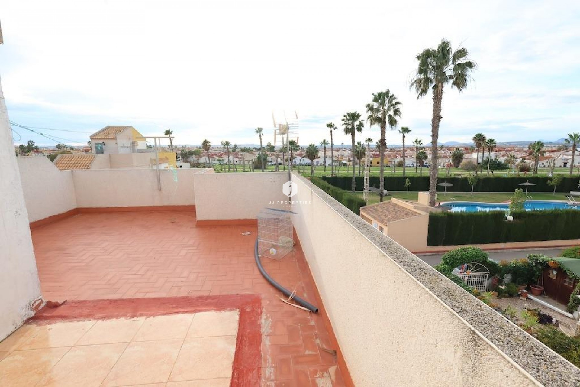 Resale - Chalet -
Torrevieja - Costa Blanca