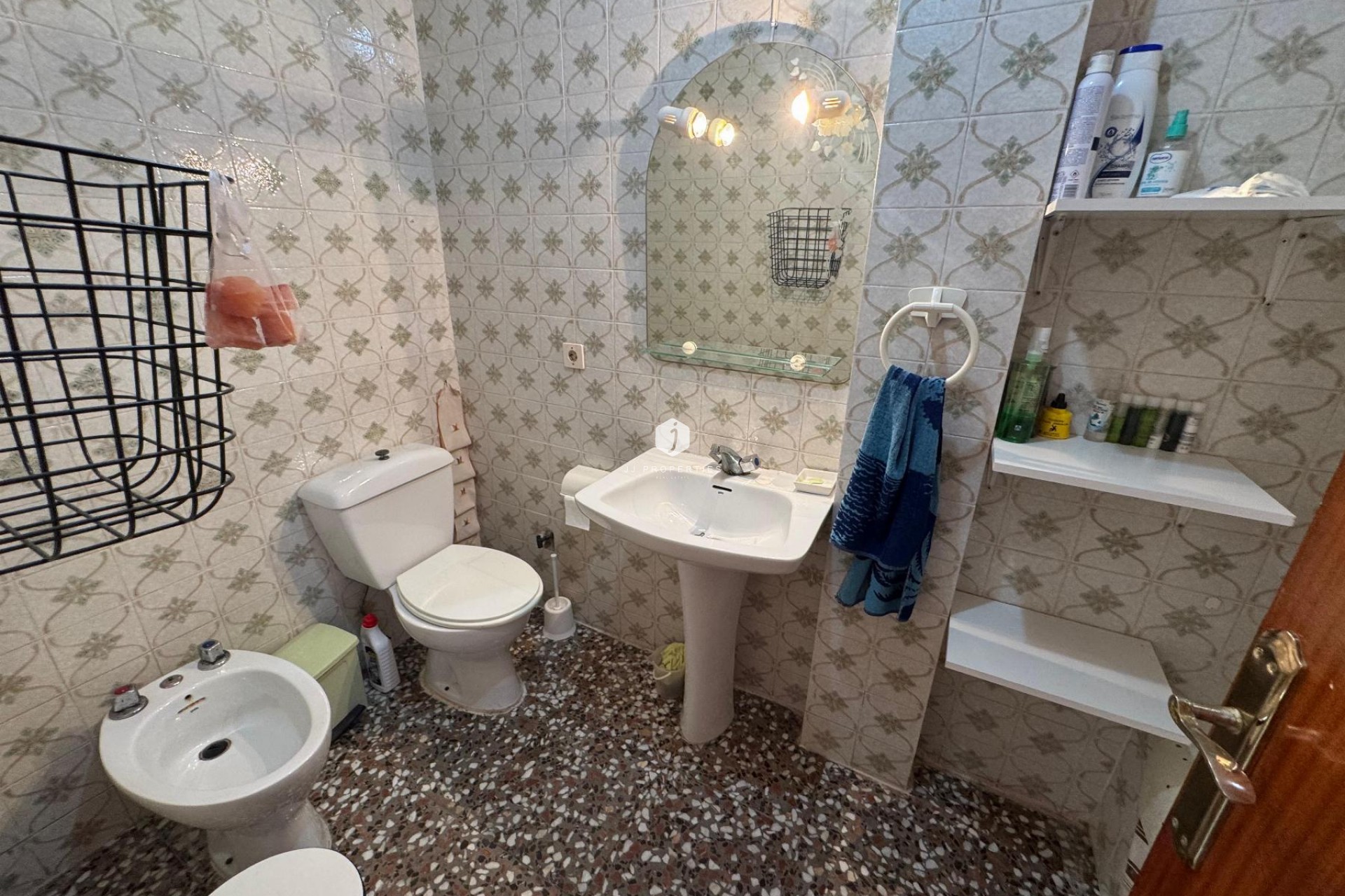 Resale - Chalet -
Torrevieja - Costa Blanca