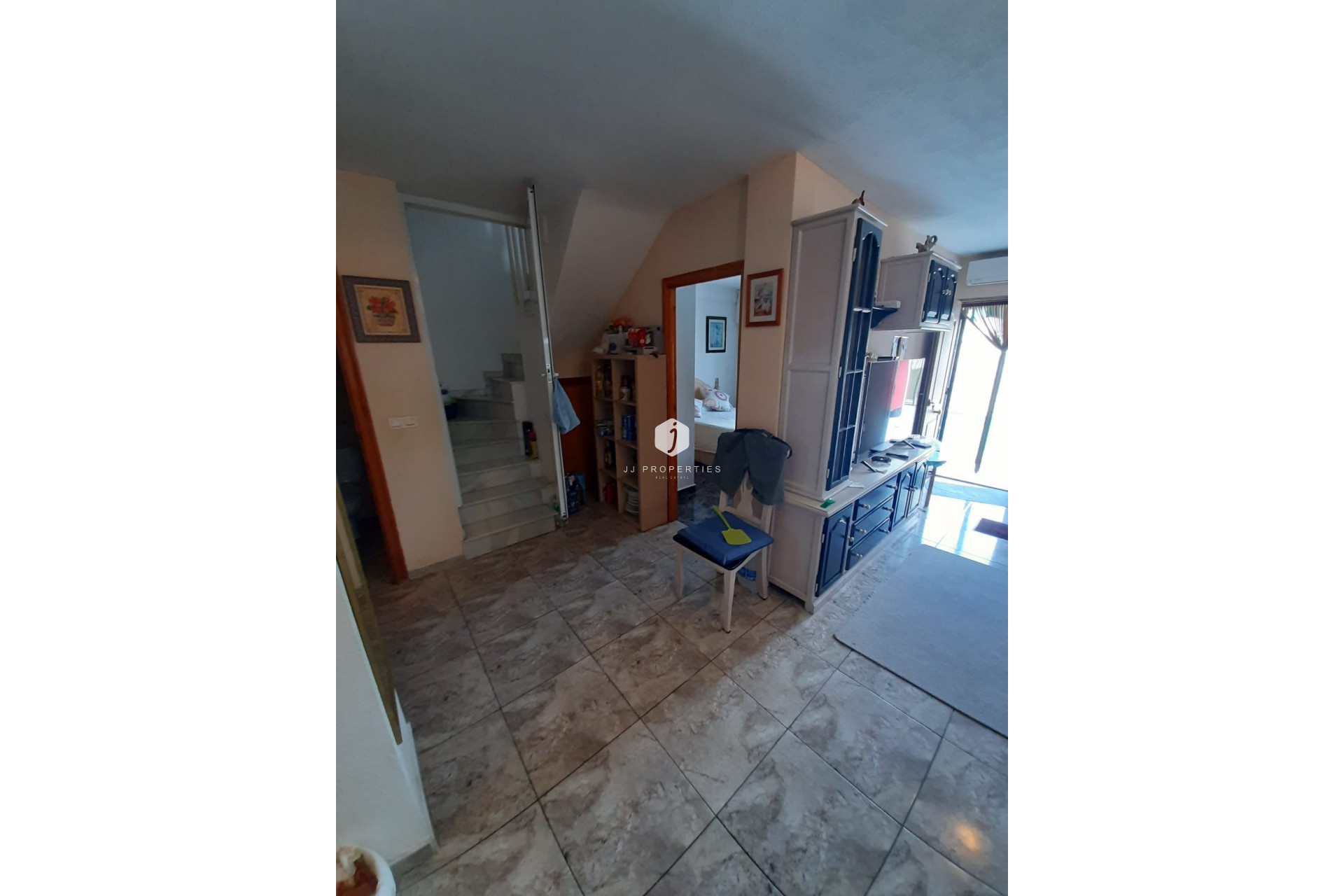 Resale - Chalet -
Torrevieja - Costa Blanca
