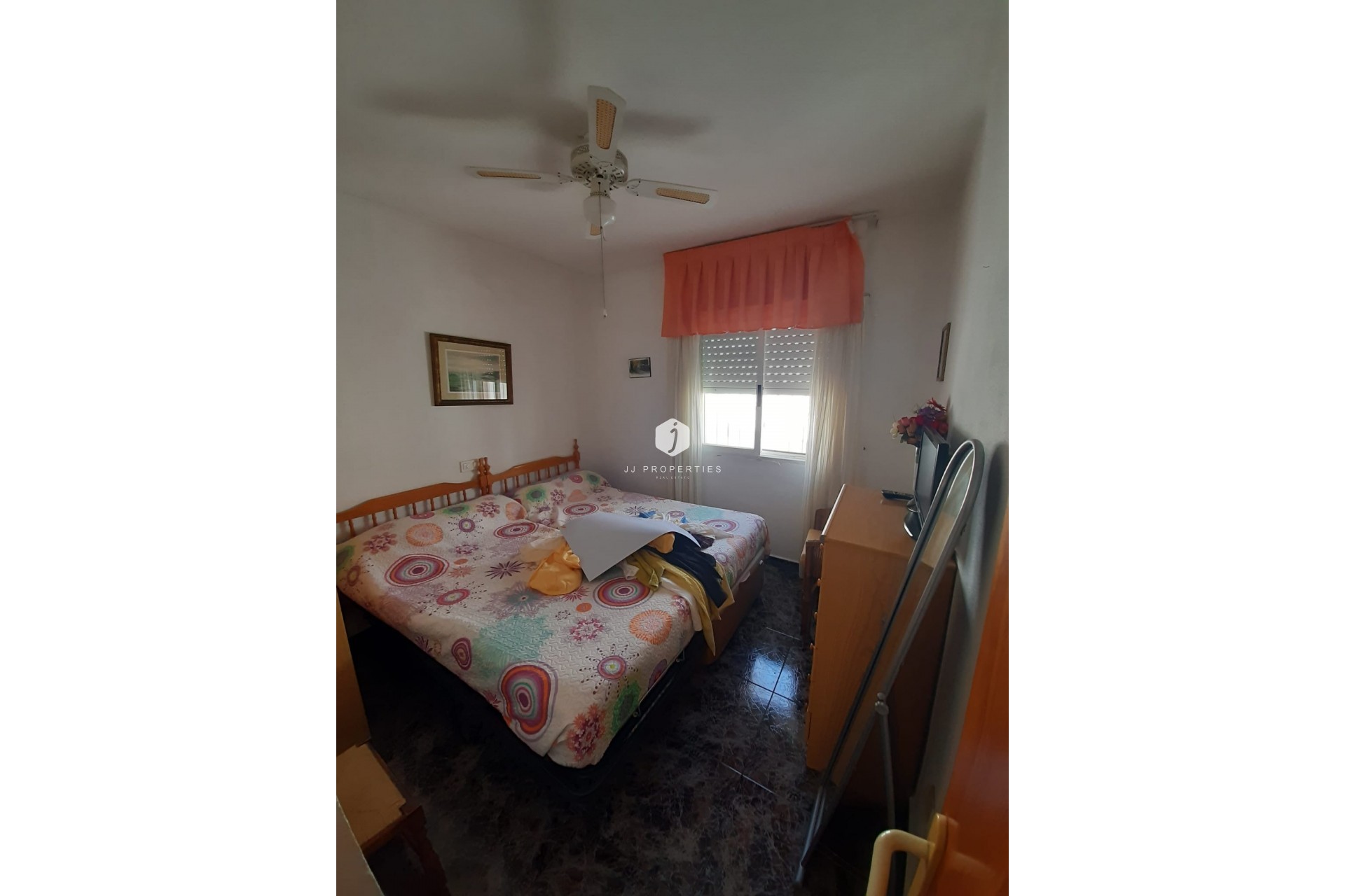 Resale - Chalet -
Torrevieja - Costa Blanca