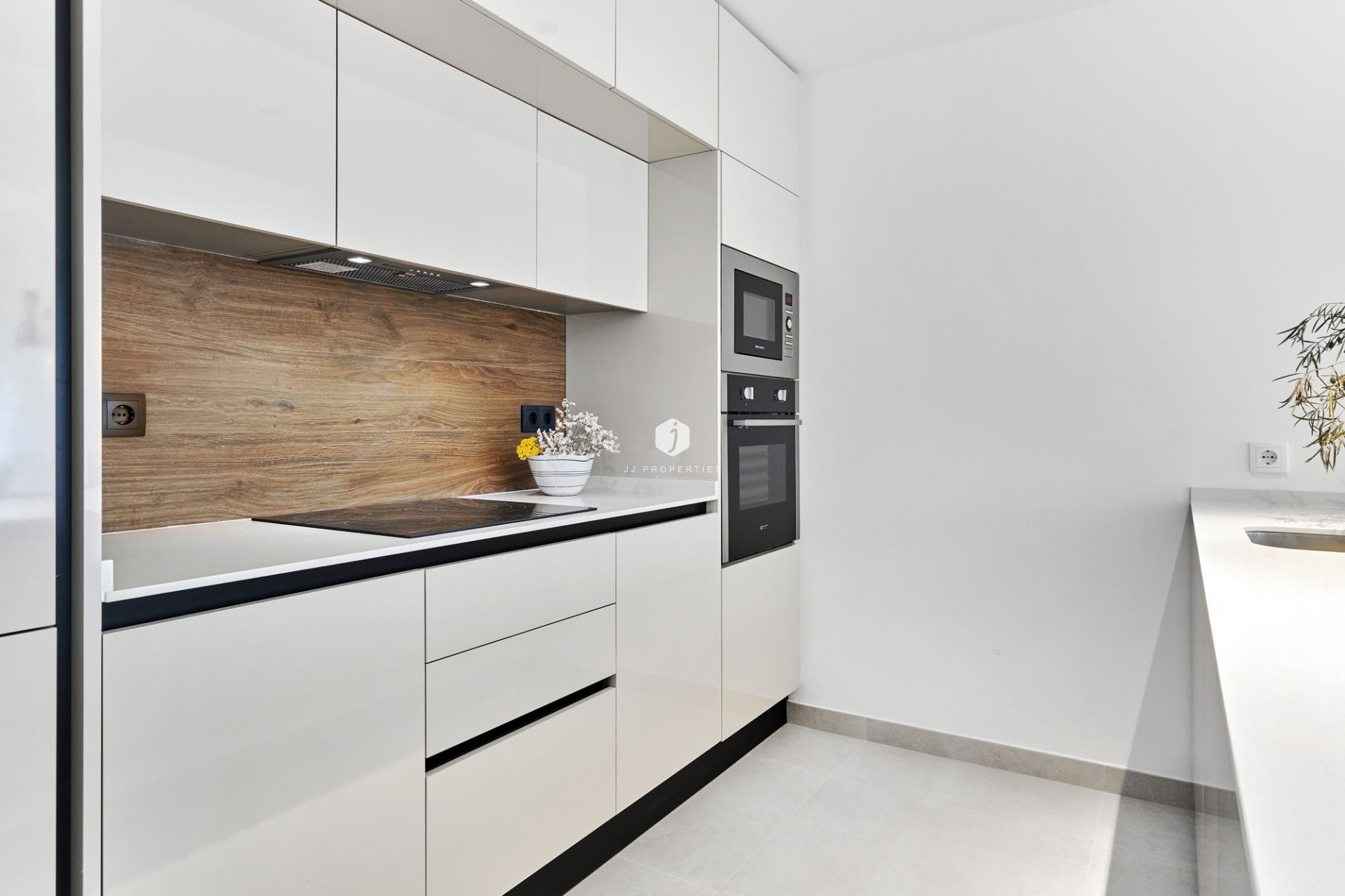 Resale - Chalet -
Torrevieja - Costa Blanca