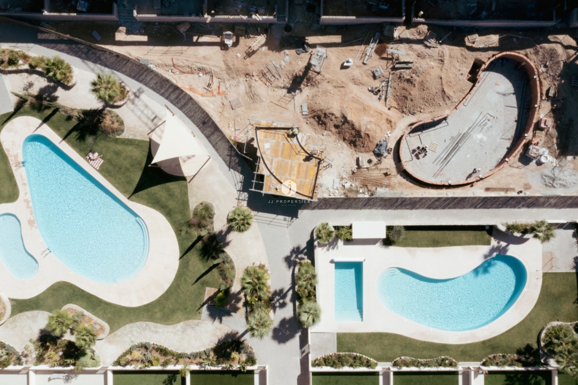 Resale - Chalet -
Torrevieja - Costa Blanca