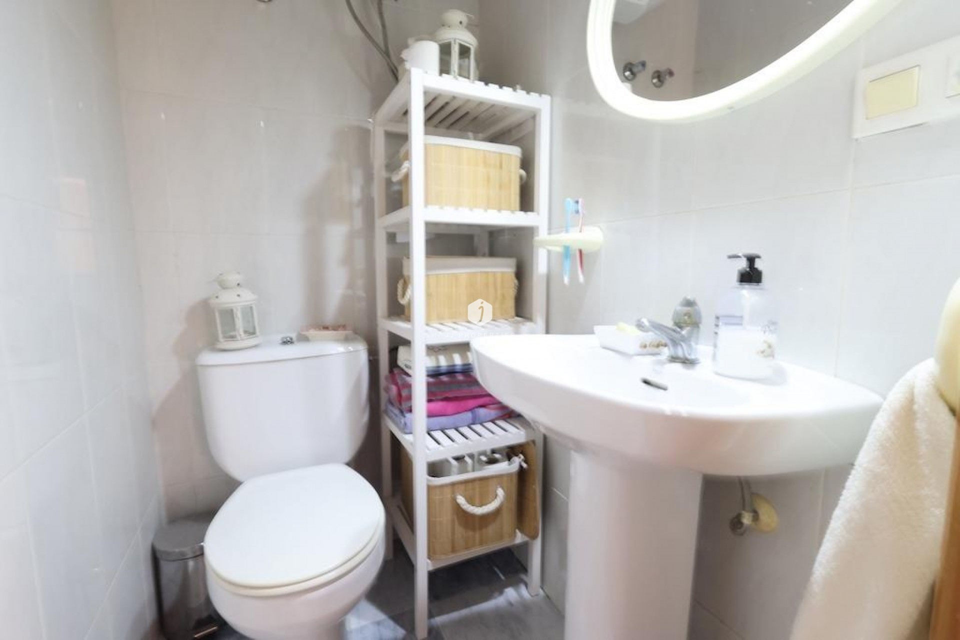 Resale - Chalet -
Torrevieja - Costa Blanca