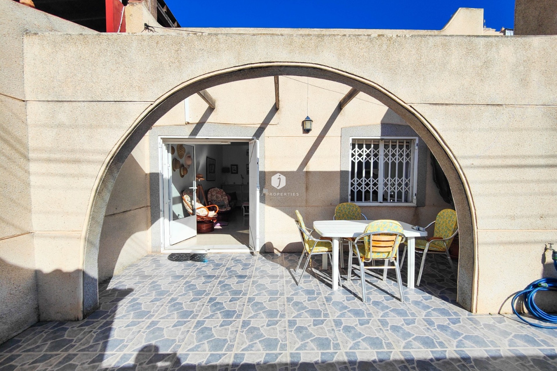 Resale - Chalet -
Torrevieja - Costa Blanca