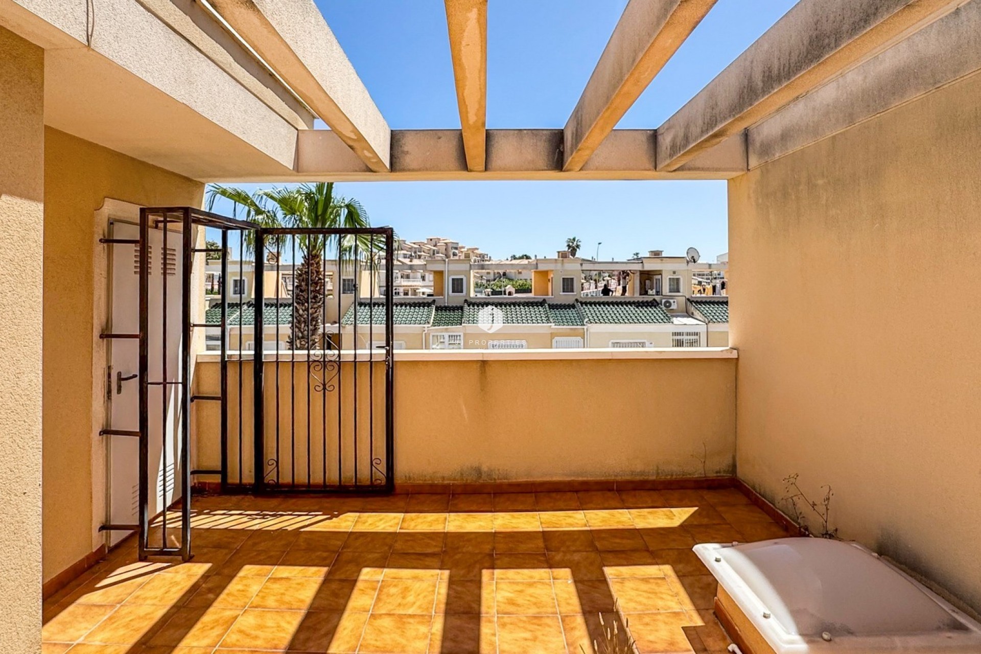 Resale - Chalet -
Torrevieja - Costa Blanca