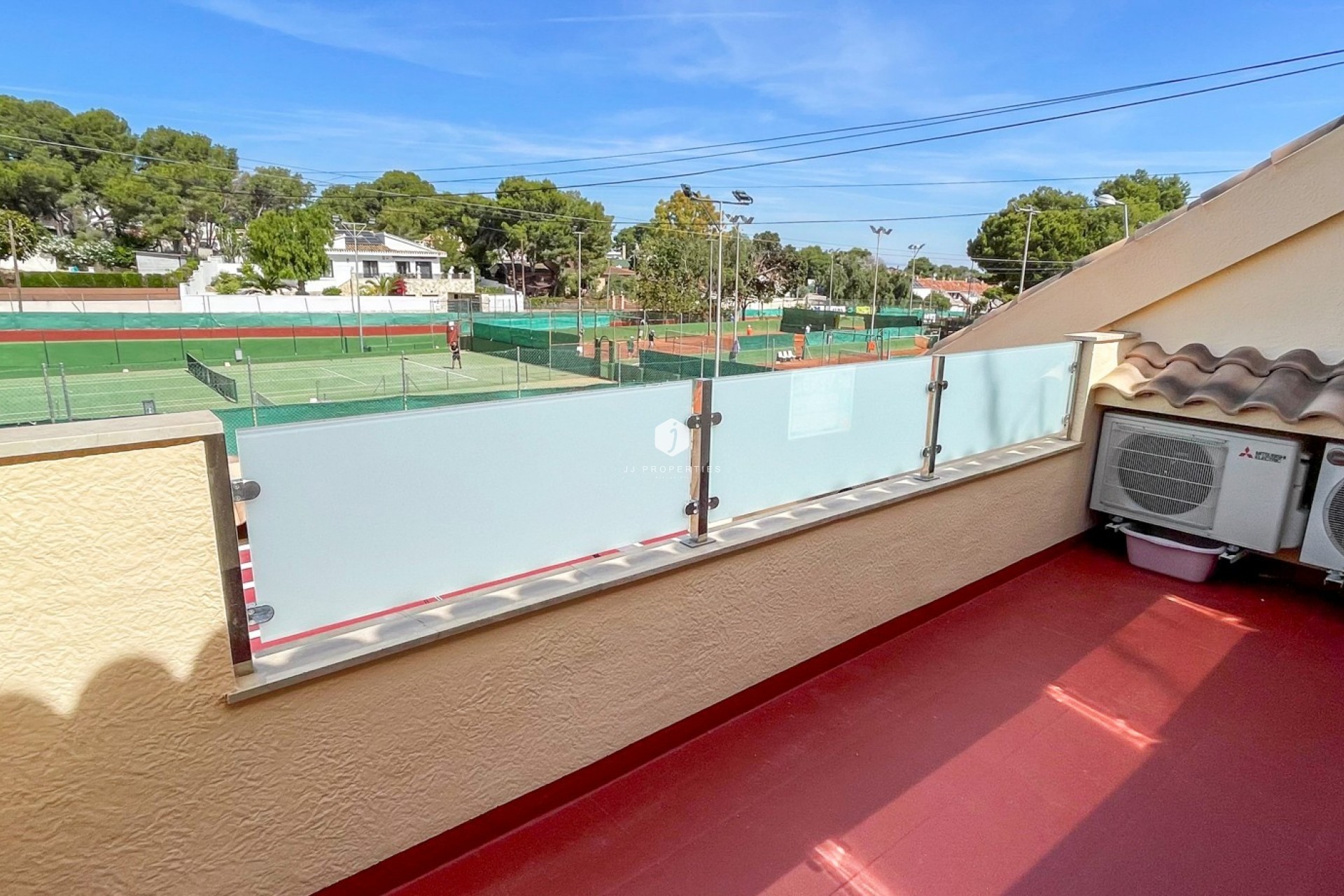 Resale - Chalet -
Torrevieja - Costa Blanca