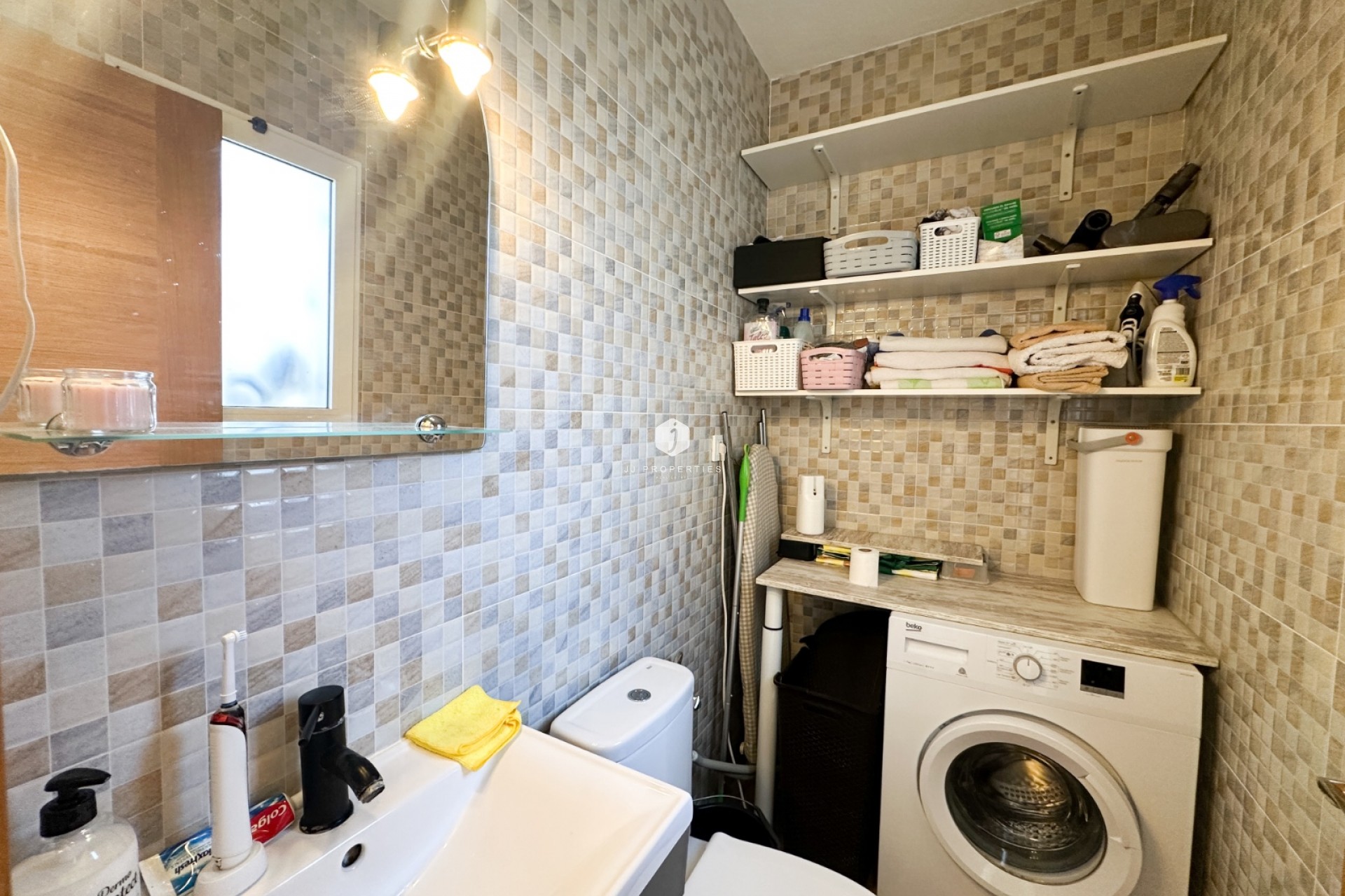Resale - Chalet -
Torrevieja - Costa Blanca