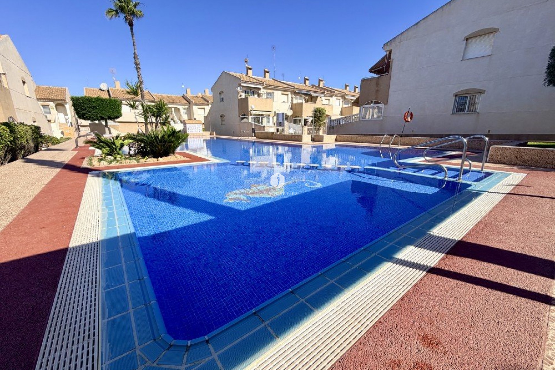 Resale - Chalet -
Torrevieja - Costa Blanca