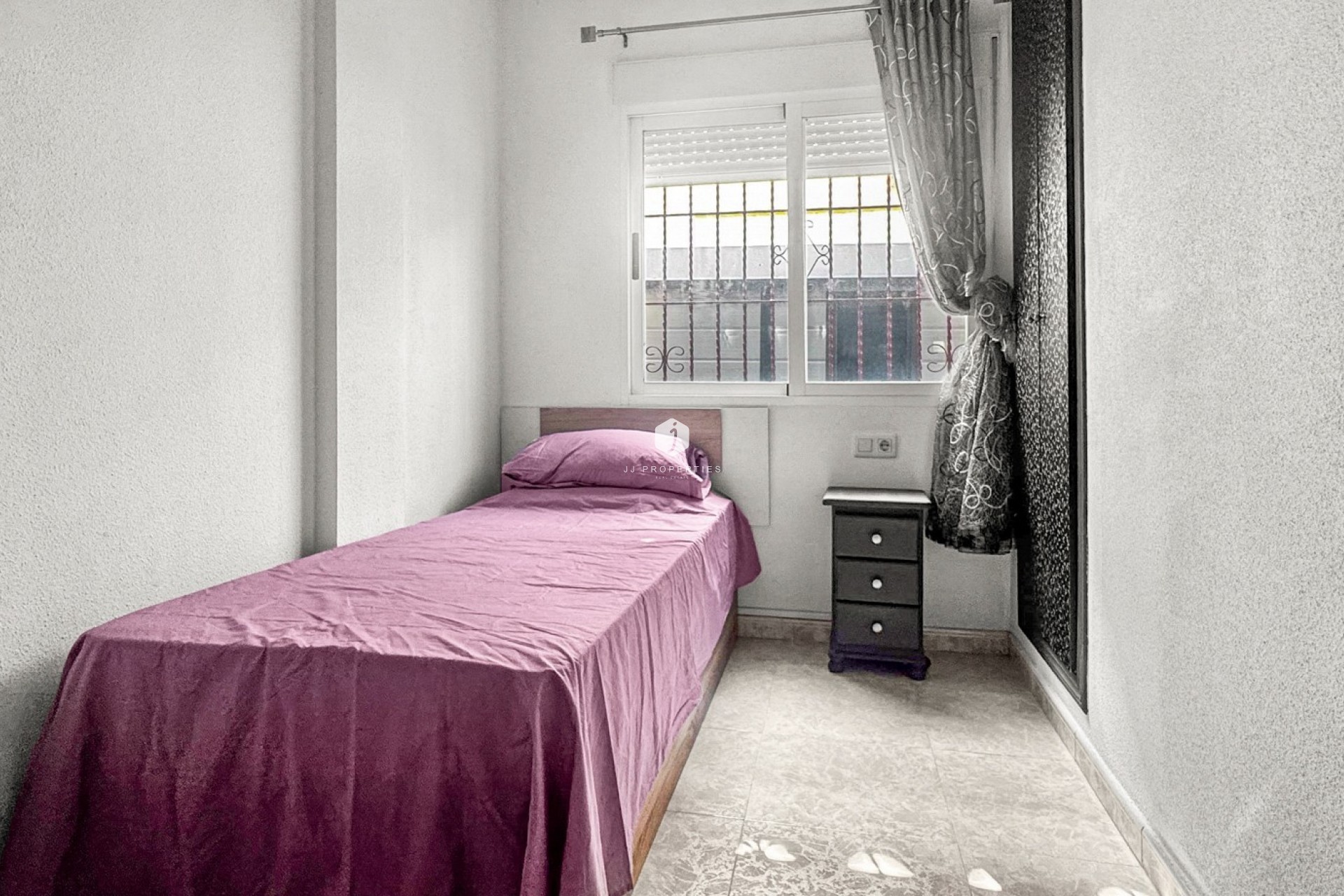 Resale - Chalet -
Torrevieja - Costa Blanca