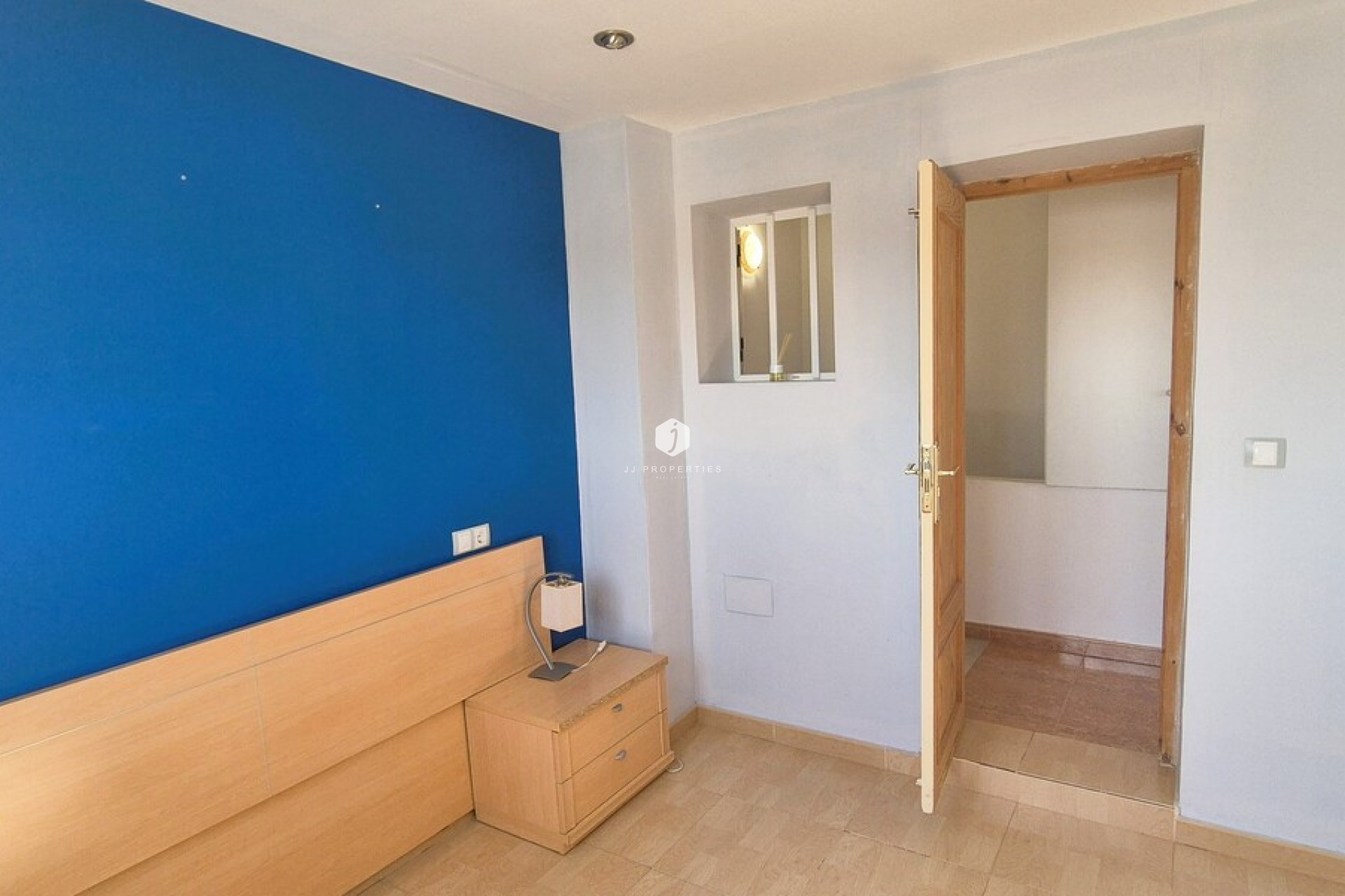 Resale - Chalet -
Torrevieja - Costa Blanca
