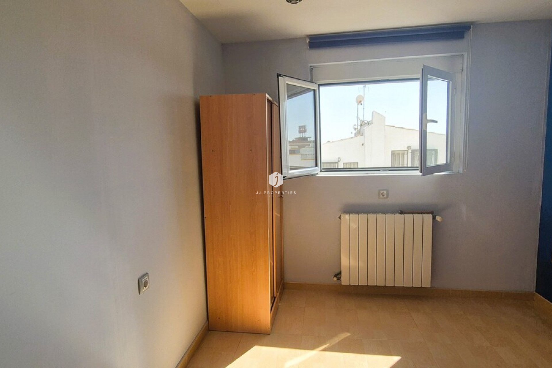 Resale - Chalet -
Torrevieja - Costa Blanca