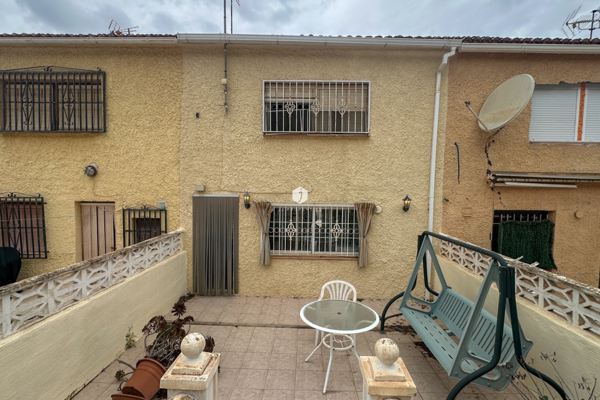 Resale - Chalet -
Torrevieja - Costa Blanca