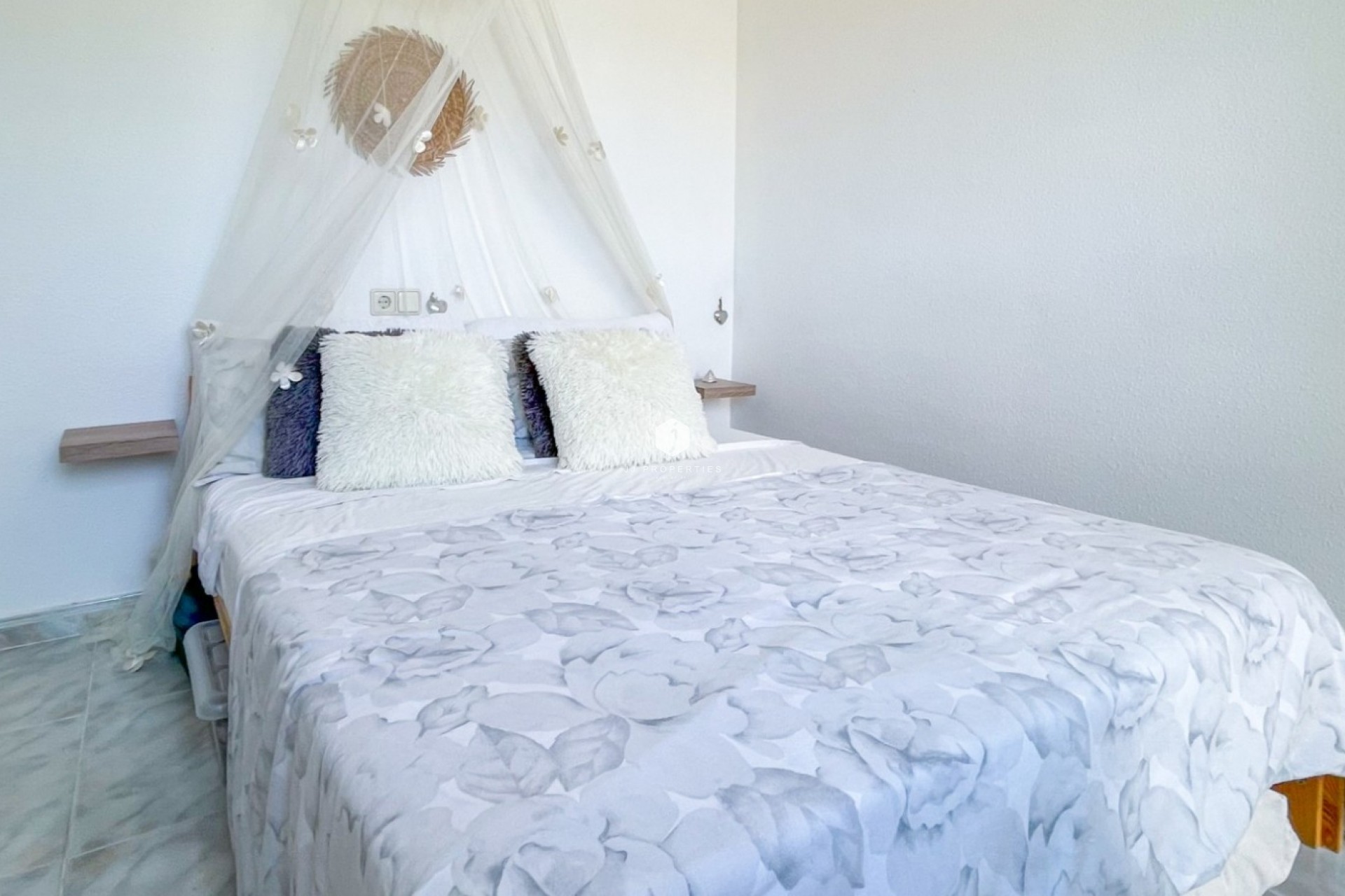 Resale - Chalet -
Torrevieja - Costa Blanca
