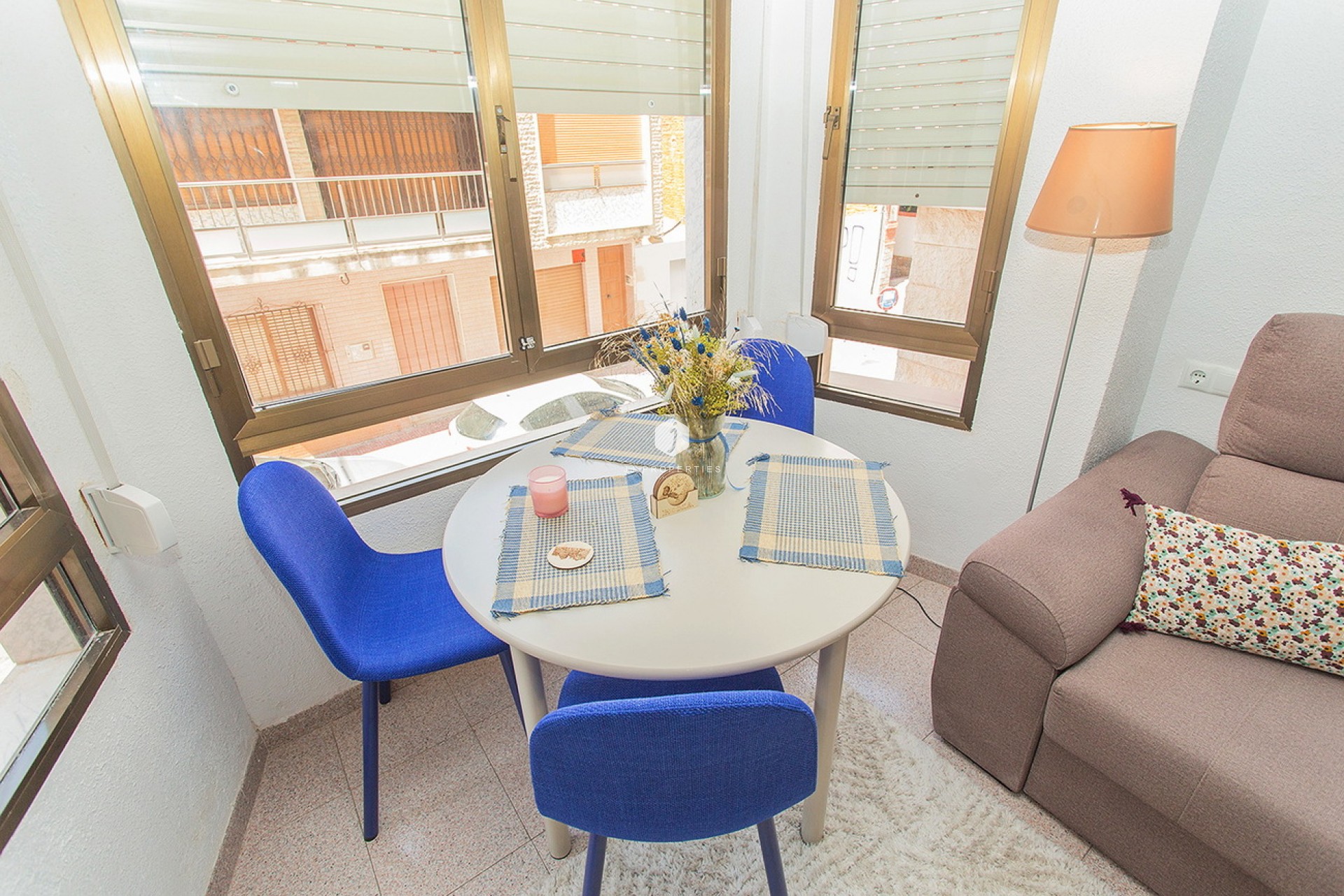 Resale - Chalet -
Torrevieja - Costa Blanca