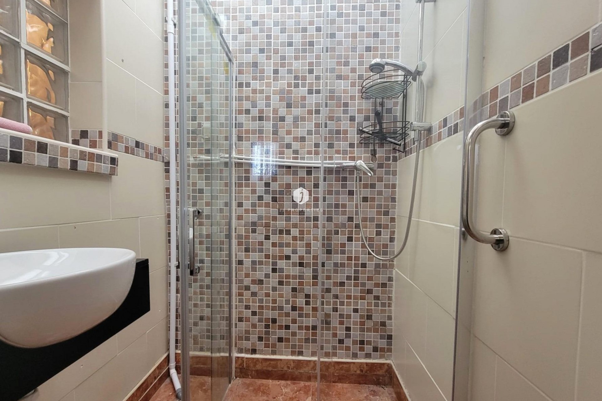 Resale - Chalet -
Torrevieja - El chaparral