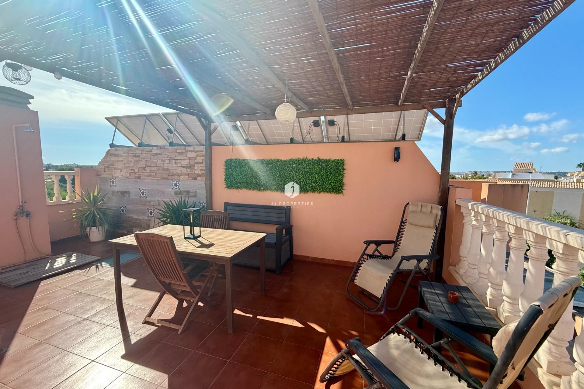 Resale - Chalet -
Torrevieja - El Limonar
