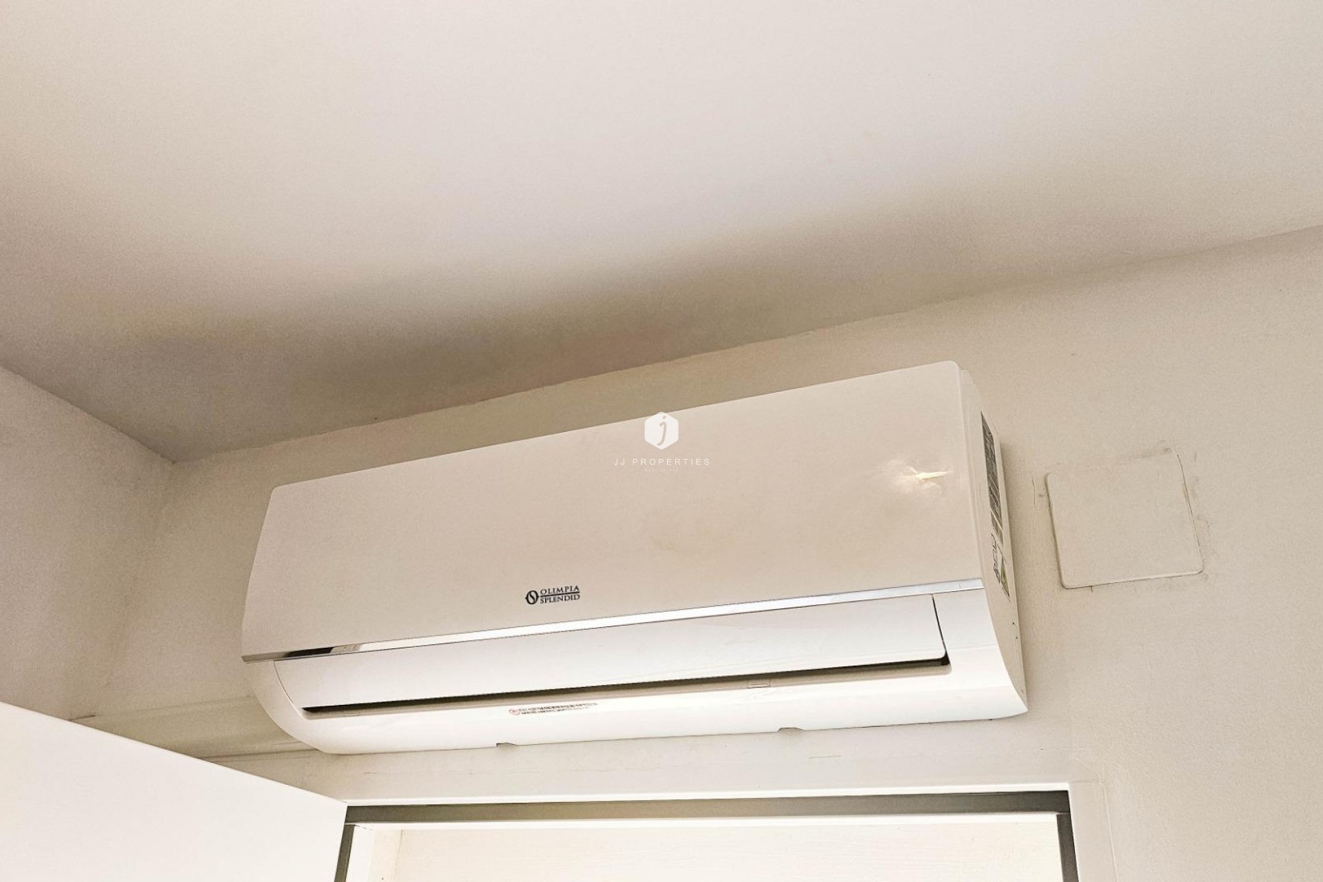 Resale - Chalet -
Torrevieja - El Limonar