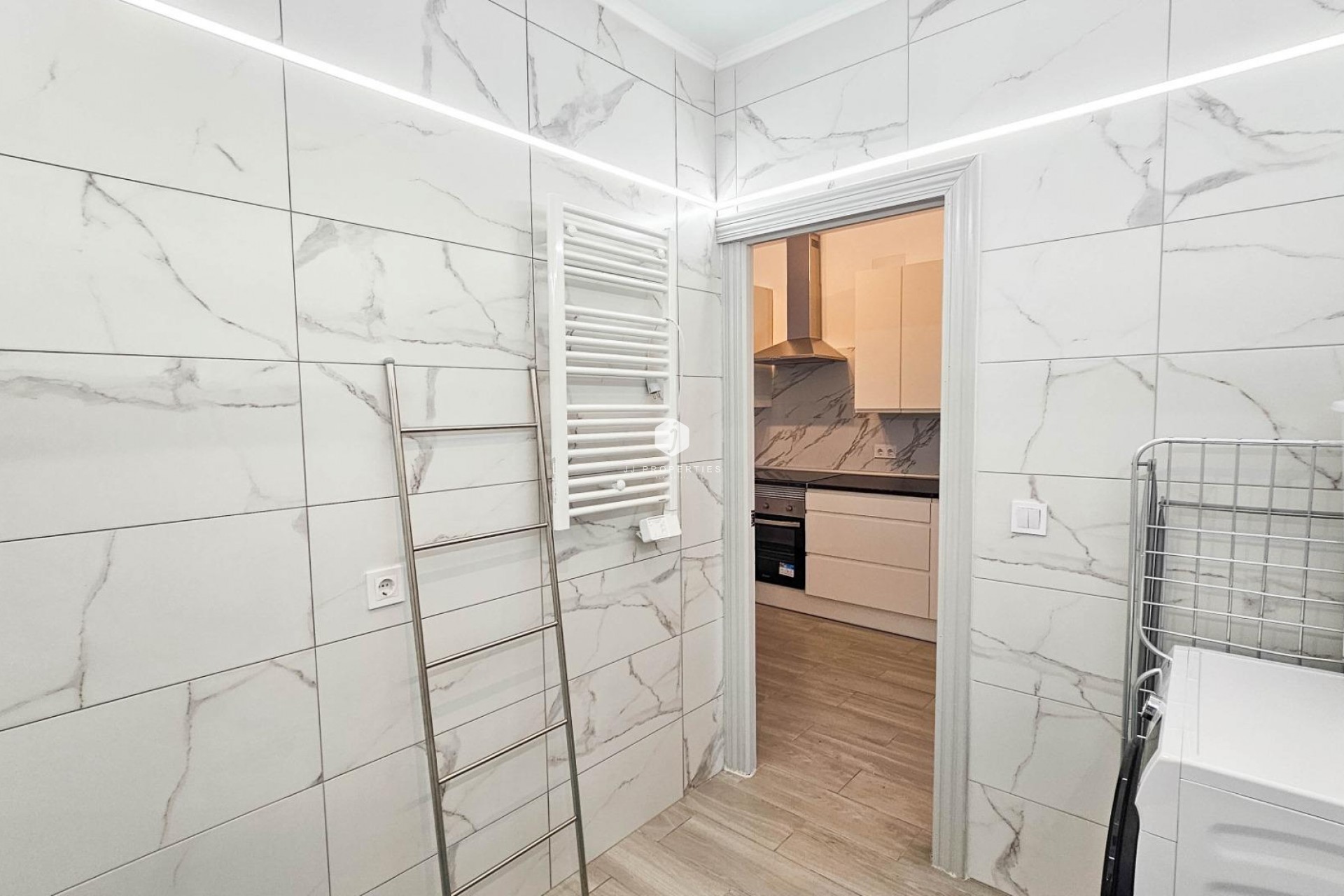 Resale - Chalet -
Torrevieja - El Limonar
