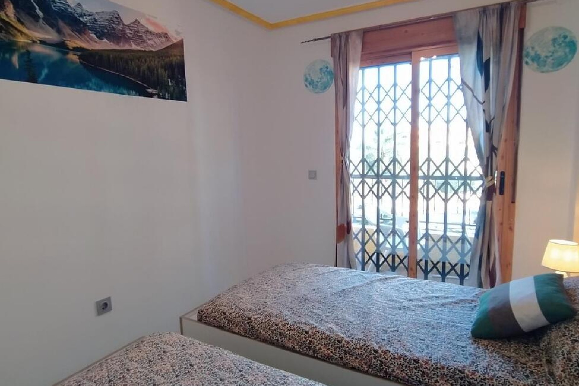 Resale - Chalet -
Torrevieja - La Mata