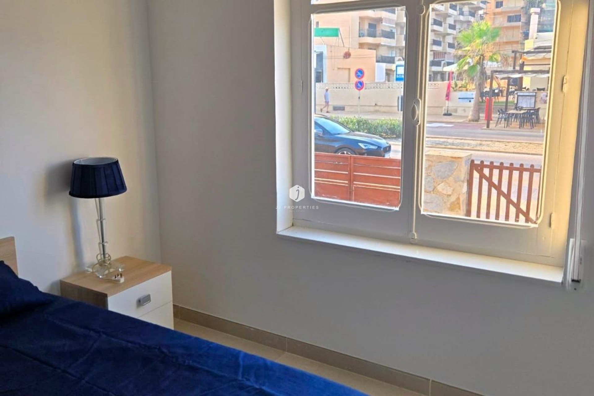 Resale - Chalet -
Torrevieja - La Mata