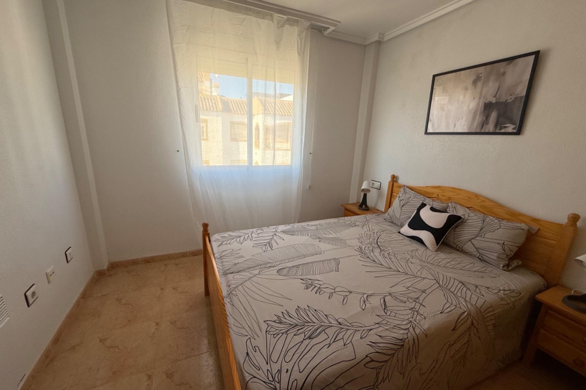 Resale - Chalet -
Torrevieja - La Siesta - El Salado - Torreta