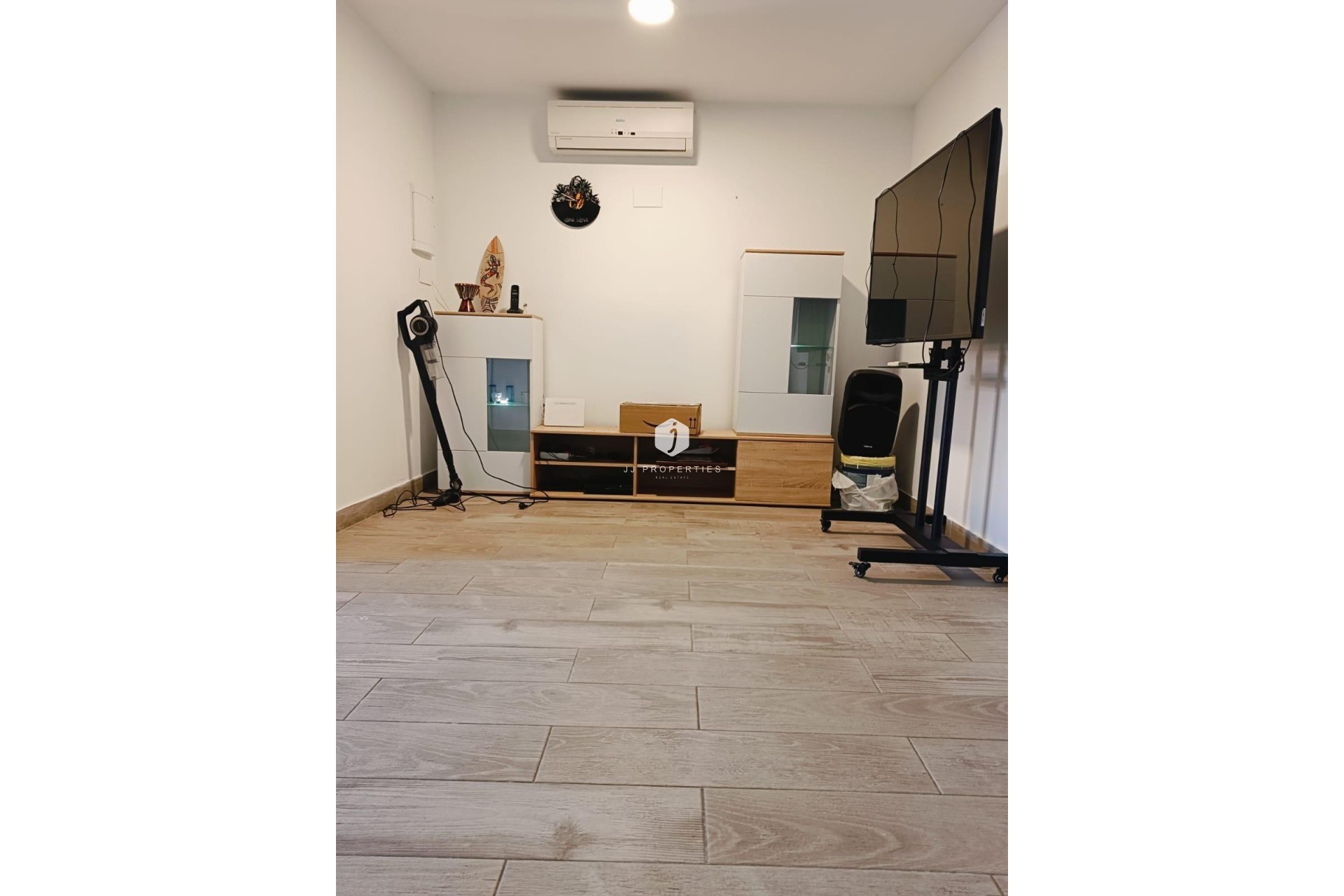 Resale - Chalet -
Torrevieja - La Siesta - El Salado - Torreta