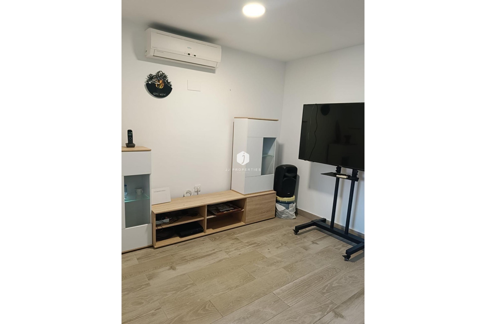 Resale - Chalet -
Torrevieja - La Siesta - El Salado - Torreta