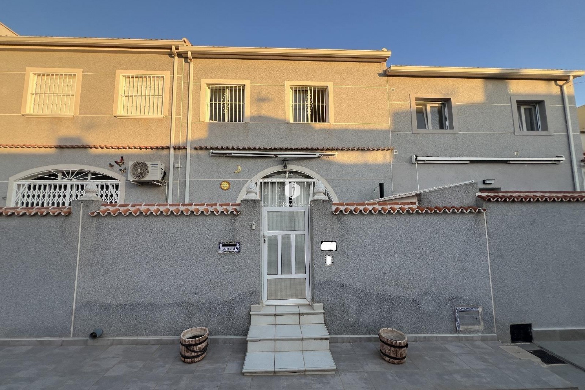 Resale - Chalet -
Torrevieja - La Siesta - El Salado - Torreta