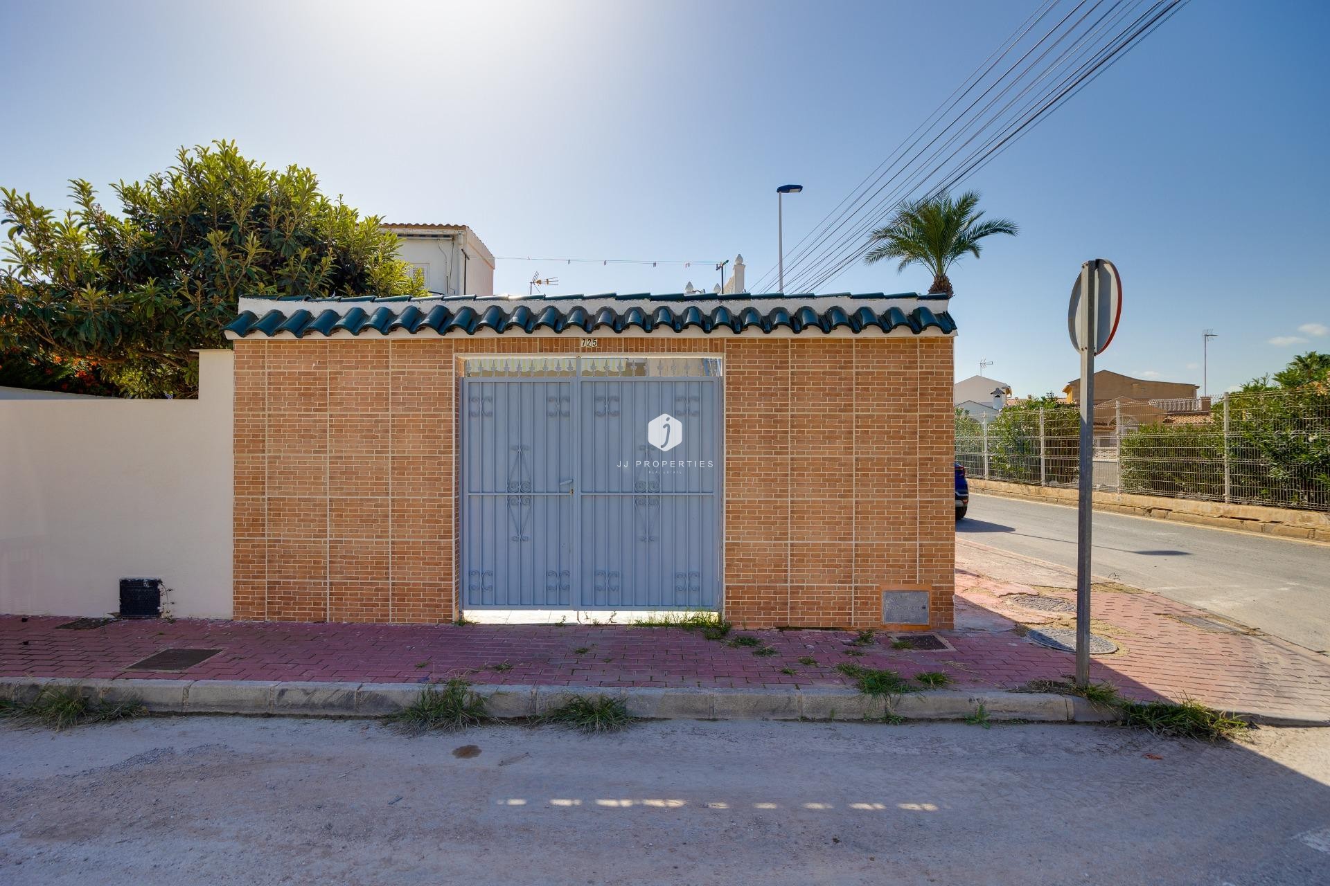 Resale - Chalet -
Torrevieja - La Siesta - El Salado - Torreta