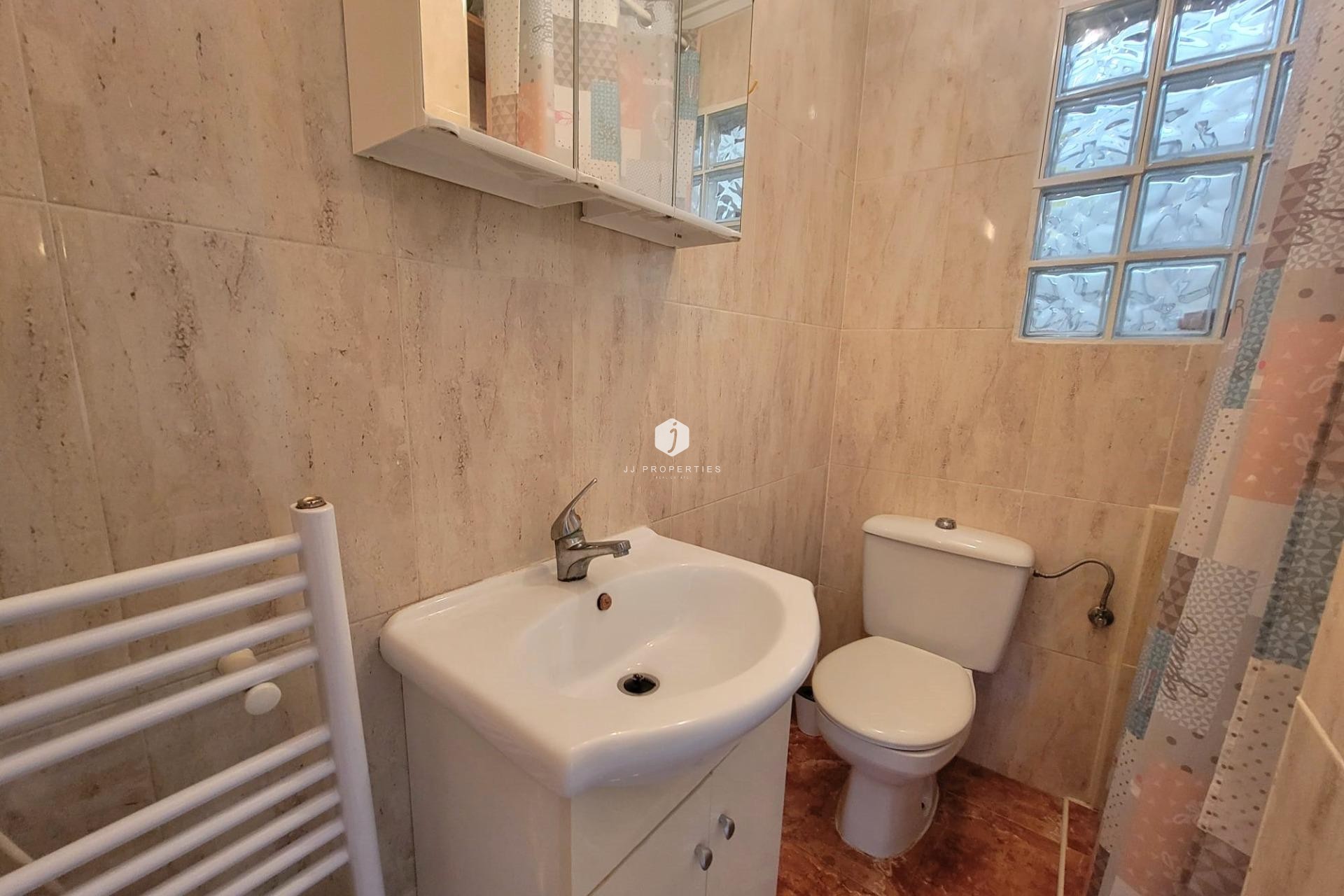 Resale - Chalet -
Torrevieja - La Siesta - El Salado - Torreta