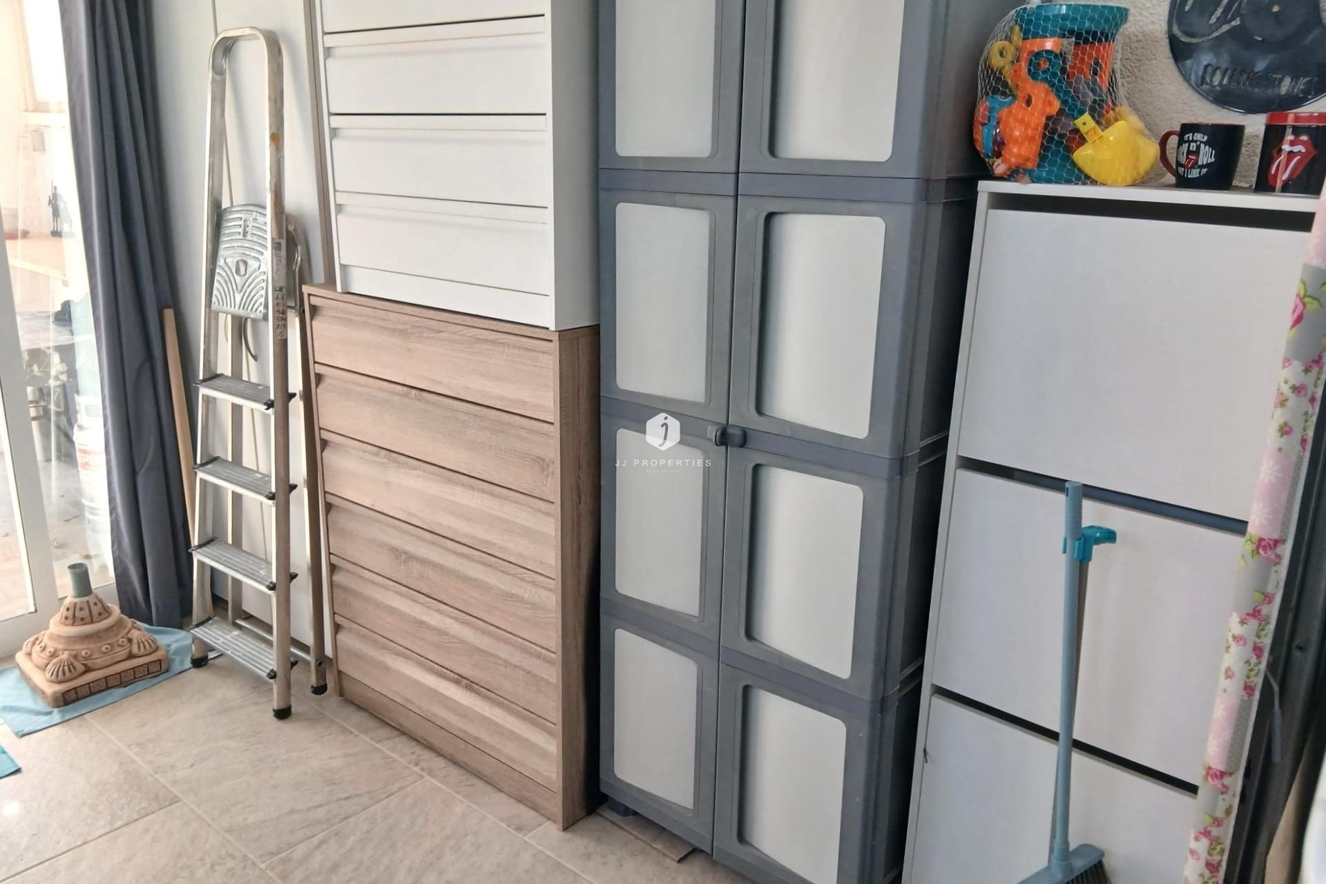 Resale - Chalet -
Torrevieja - La Siesta - El Salado - Torreta