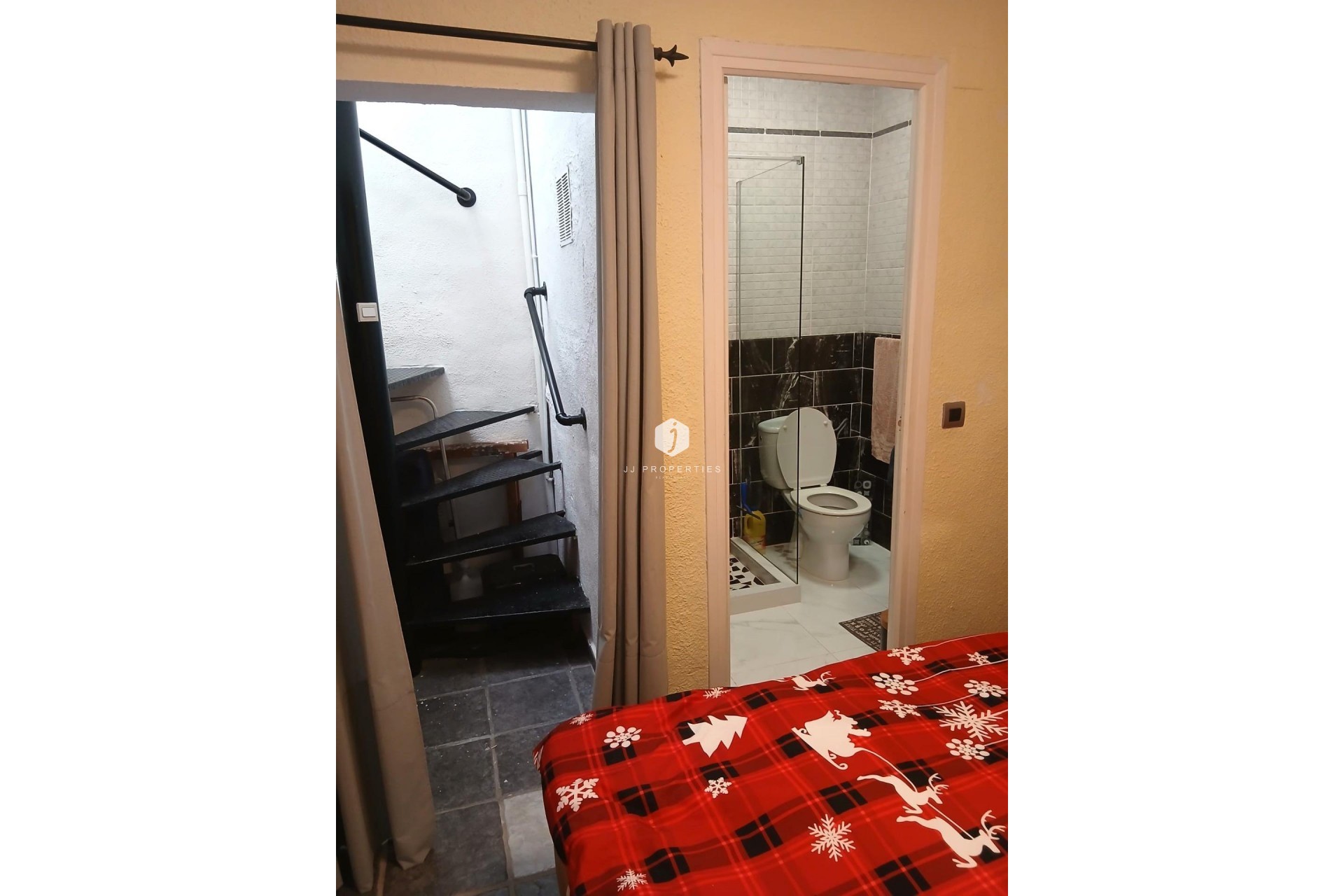 Resale - Chalet -
Torrevieja - La Siesta - El Salado - Torreta