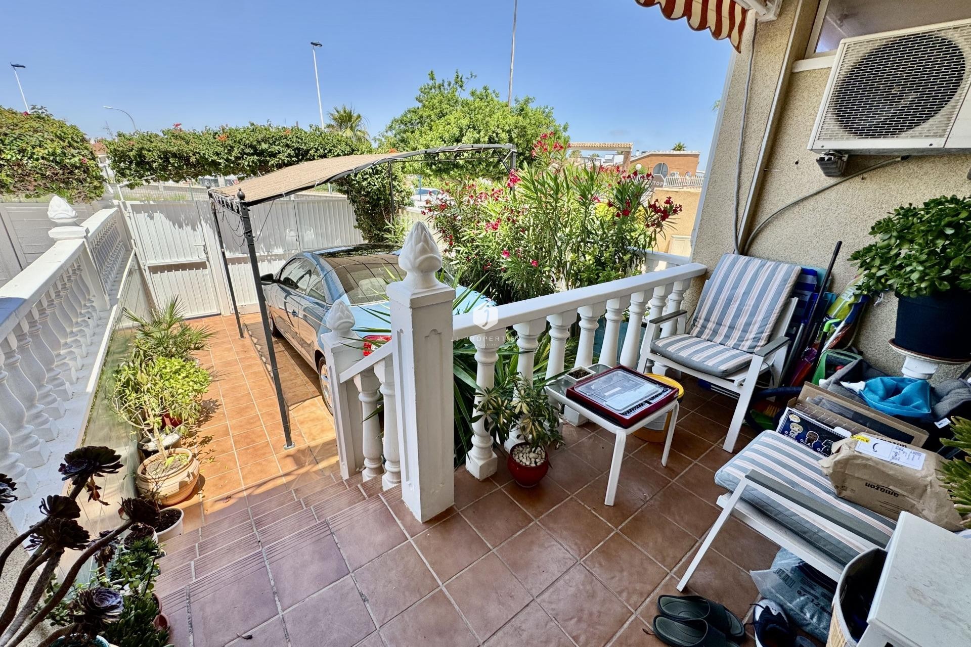 Resale - Chalet -
Torrevieja - La Siesta - El Salado - Torreta
