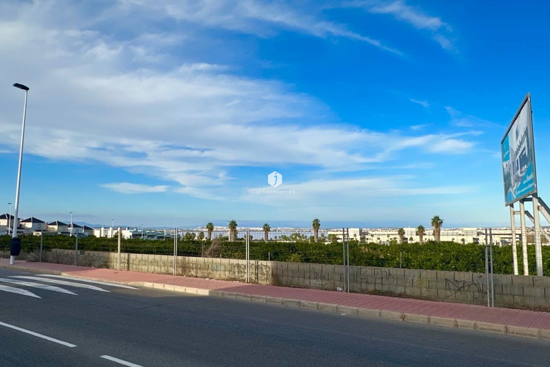 Resale - Chalet -
Torrevieja - La siesta