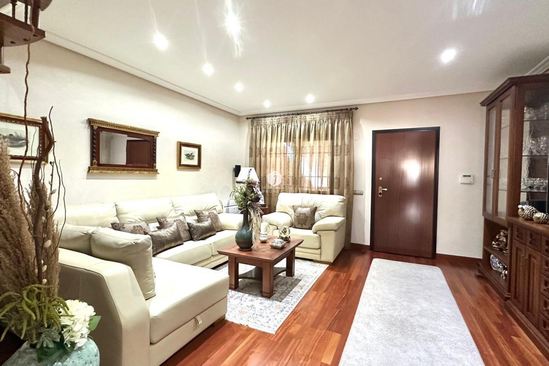 Resale - Chalet -
Torrevieja - La siesta