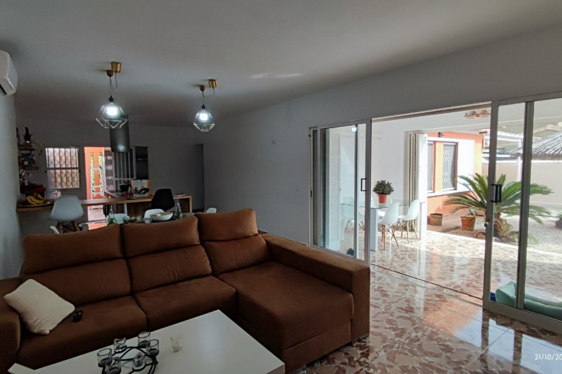 Resale - Chalet -
Torrevieja - La veleta