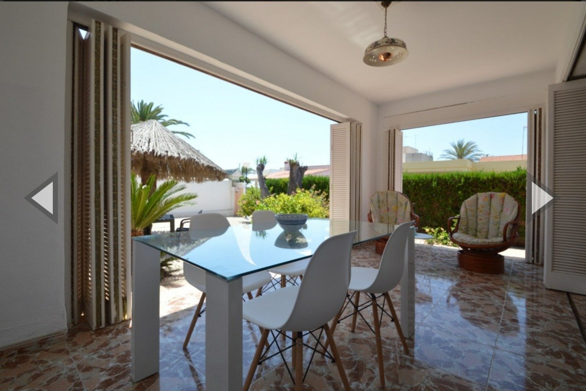 Resale - Chalet -
Torrevieja - La veleta