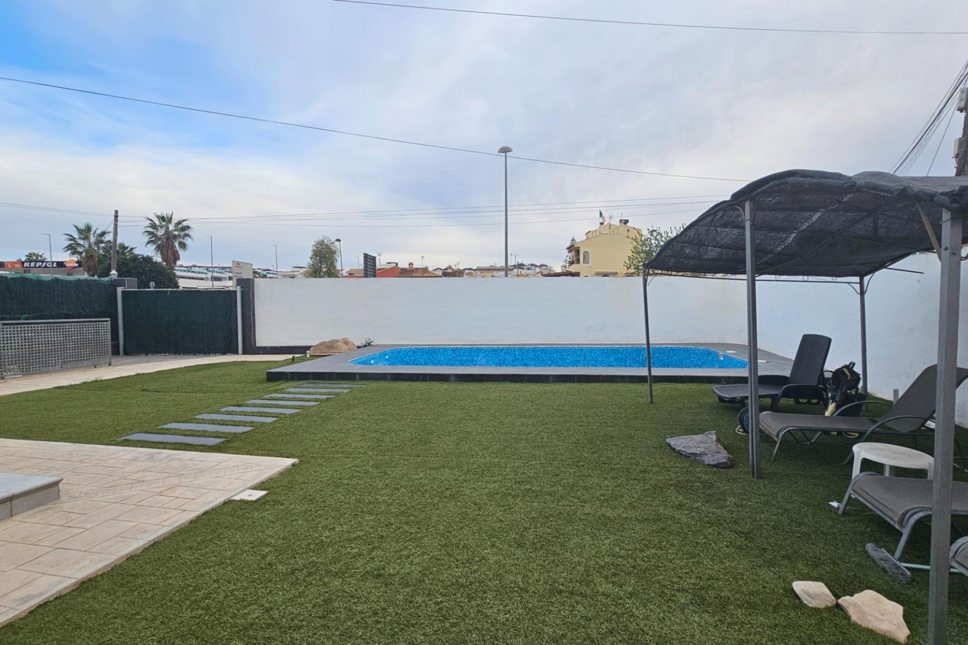 Resale - Chalet -
Torrevieja - Los altos