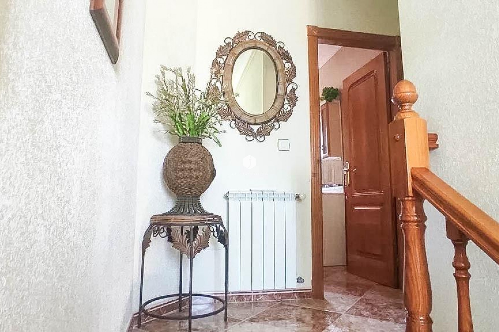 Resale - Chalet -
Torrevieja - Los altos