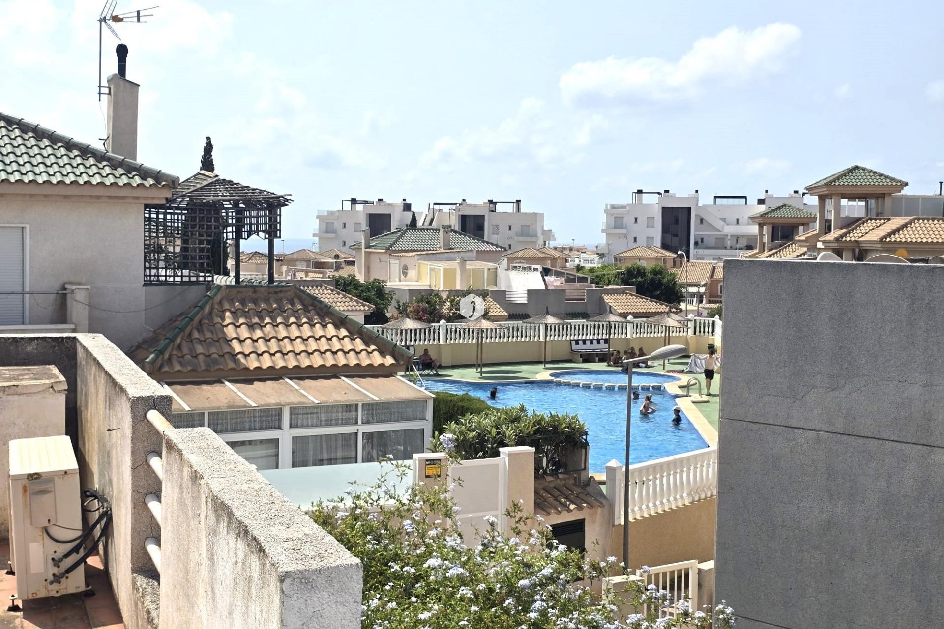 Resale - Chalet -
Torrevieja - Los altos