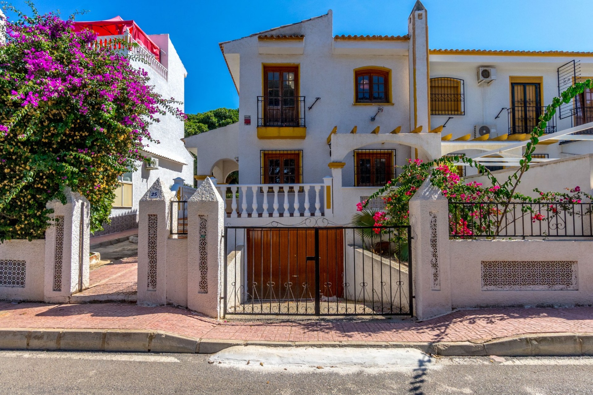 Resale - Chalet -
Torrevieja - Los Balcones - Los Altos del Edén