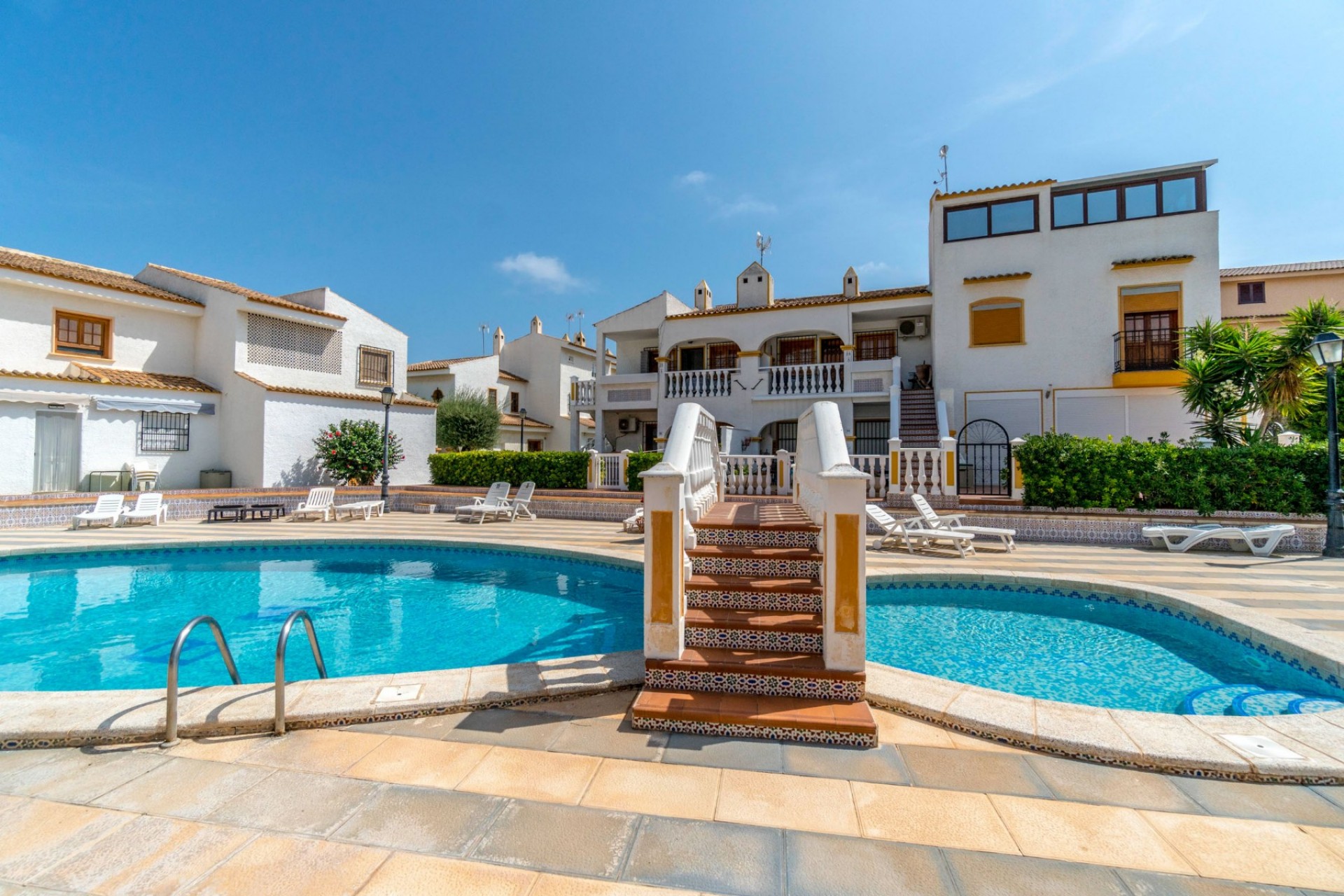 Resale - Chalet -
Torrevieja - Los Balcones - Los Altos del Edén