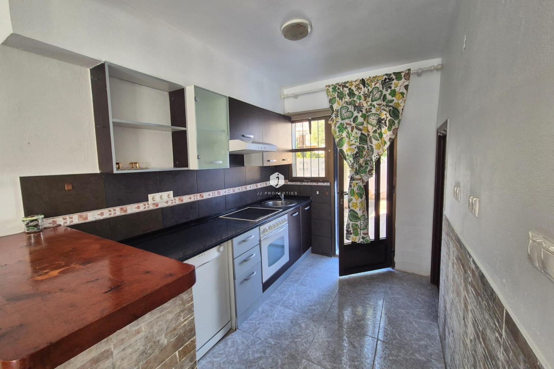 Resale - Chalet -
Torrevieja - Los Balcones